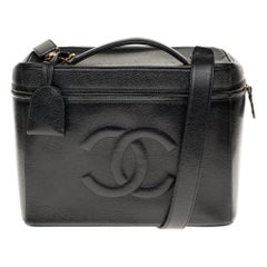 Rare Chanel Vanity Case in Caviar black leather with strap , gold hardware