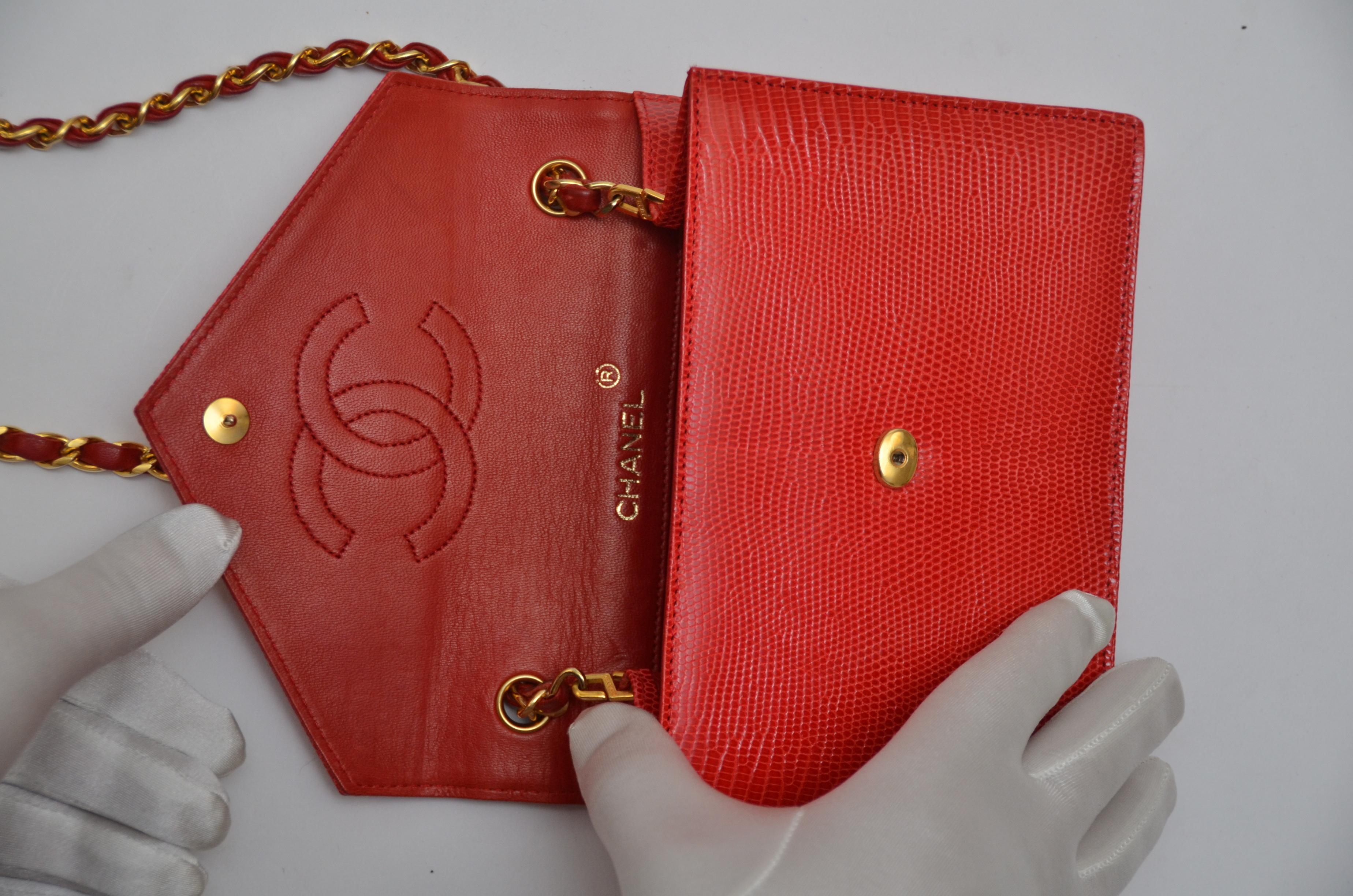 Rare Chanel Vermilion Red Lizard Mini Handbag Large Gold Plated CC  8