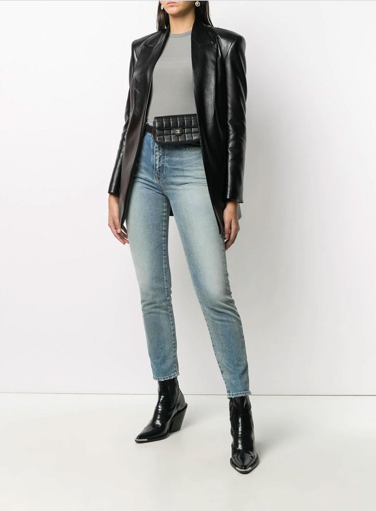 Rara riñonera Chanel vintage negra de piel de cordero acolchada Cinturón de cintura Riñonera en Bueno estado para la venta en Miami, FL