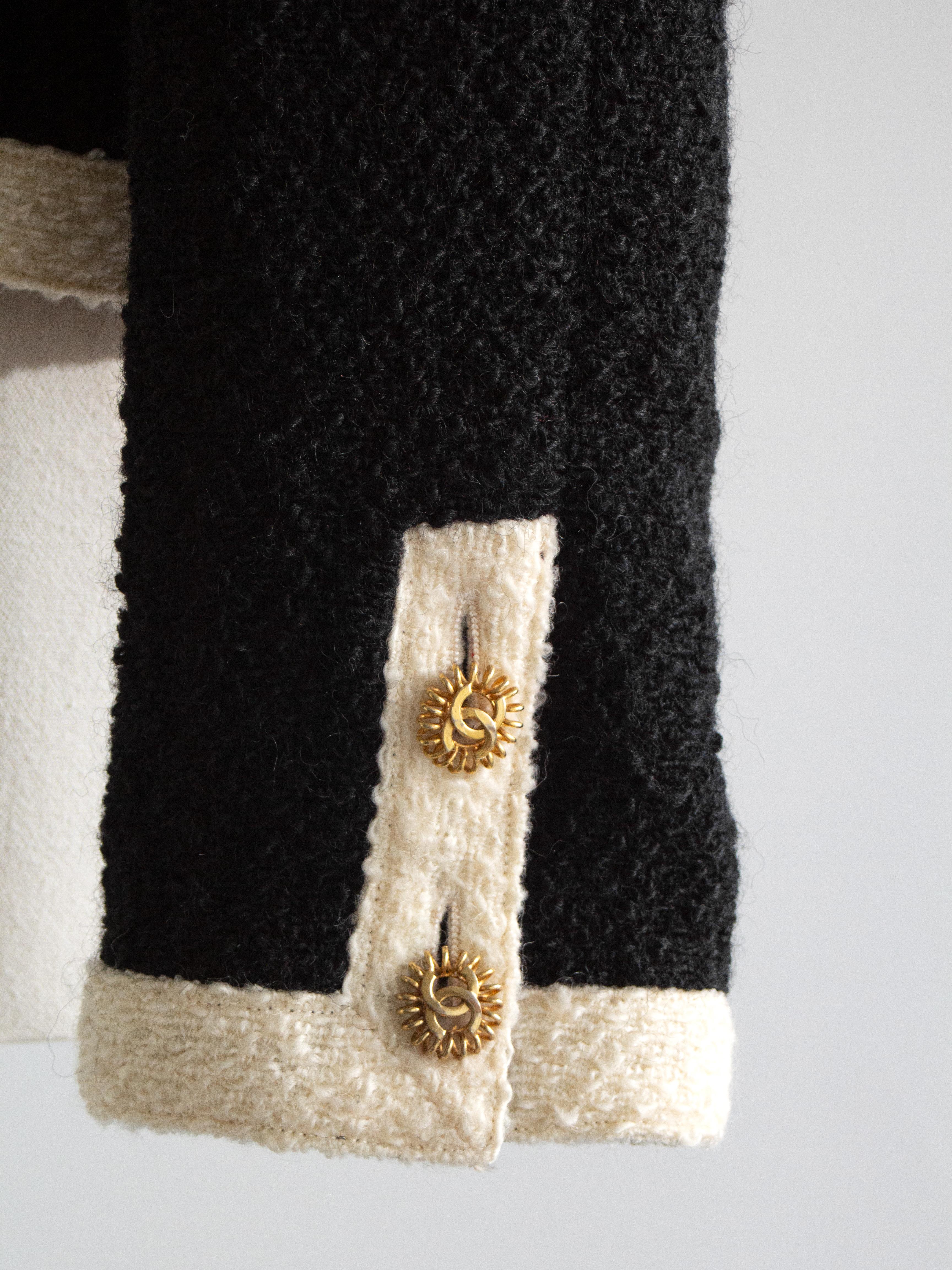 Rare Chanel Vintage S/S 1983 Karl Black White CC Gold Tweed Cropped Jacket 7
