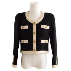 Rare Chanel Vintage S/S 1983 Karl Black White CC Gold Tweed Cropped Jacket
