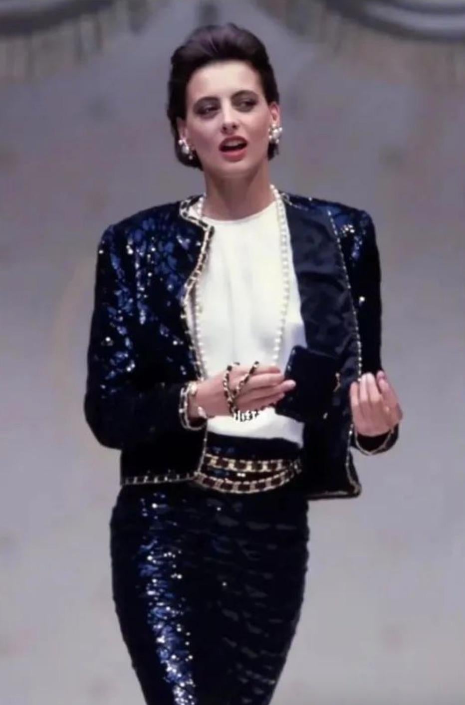Rare Chanel Vintage S/S 1987 Black Quilted Sequin Embellished Jacket 9