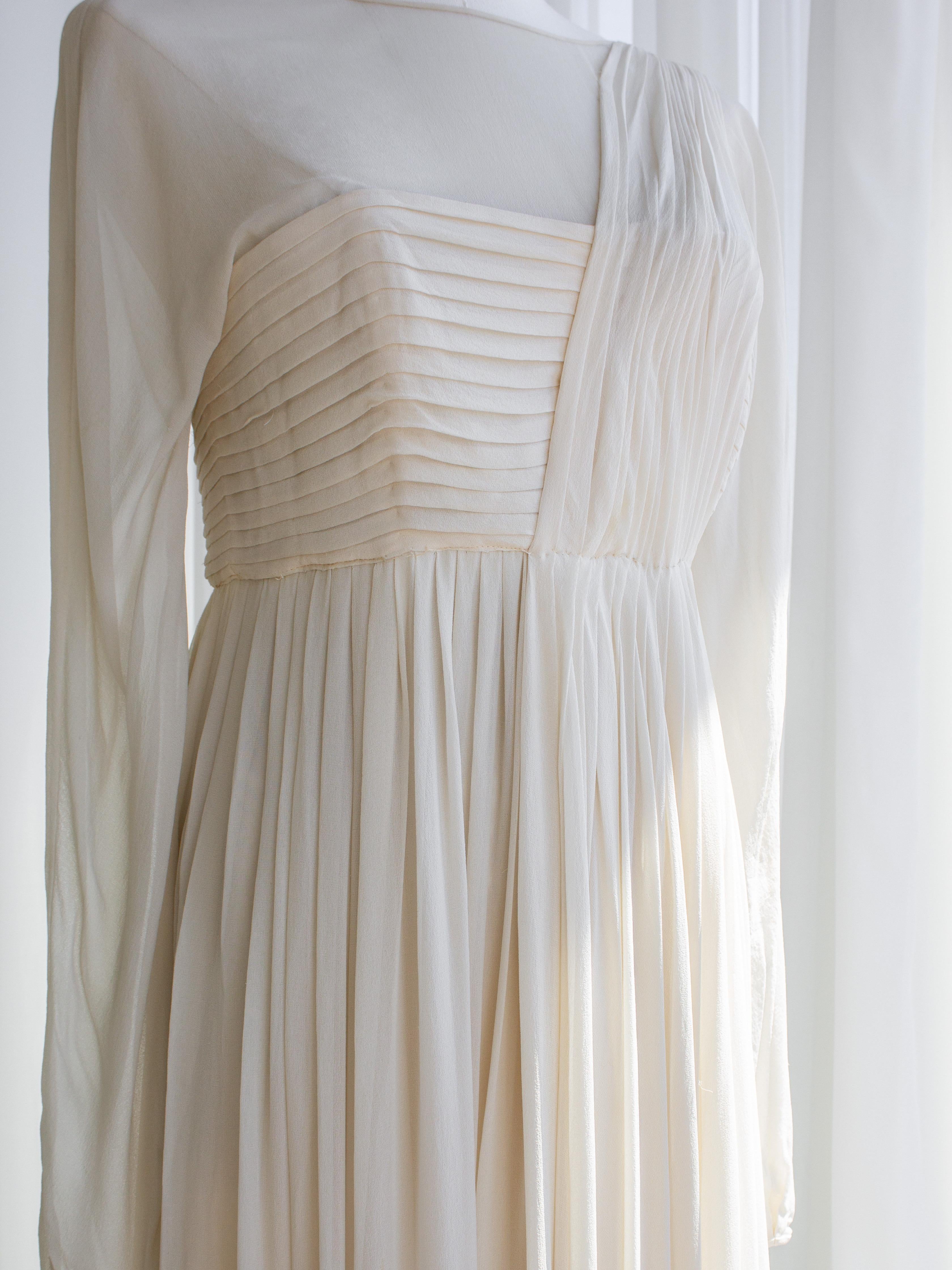 Rare Chanel Vintage S/S 1989 Grecian Goddess Ivory Gold Pleated Gown For Sale 10