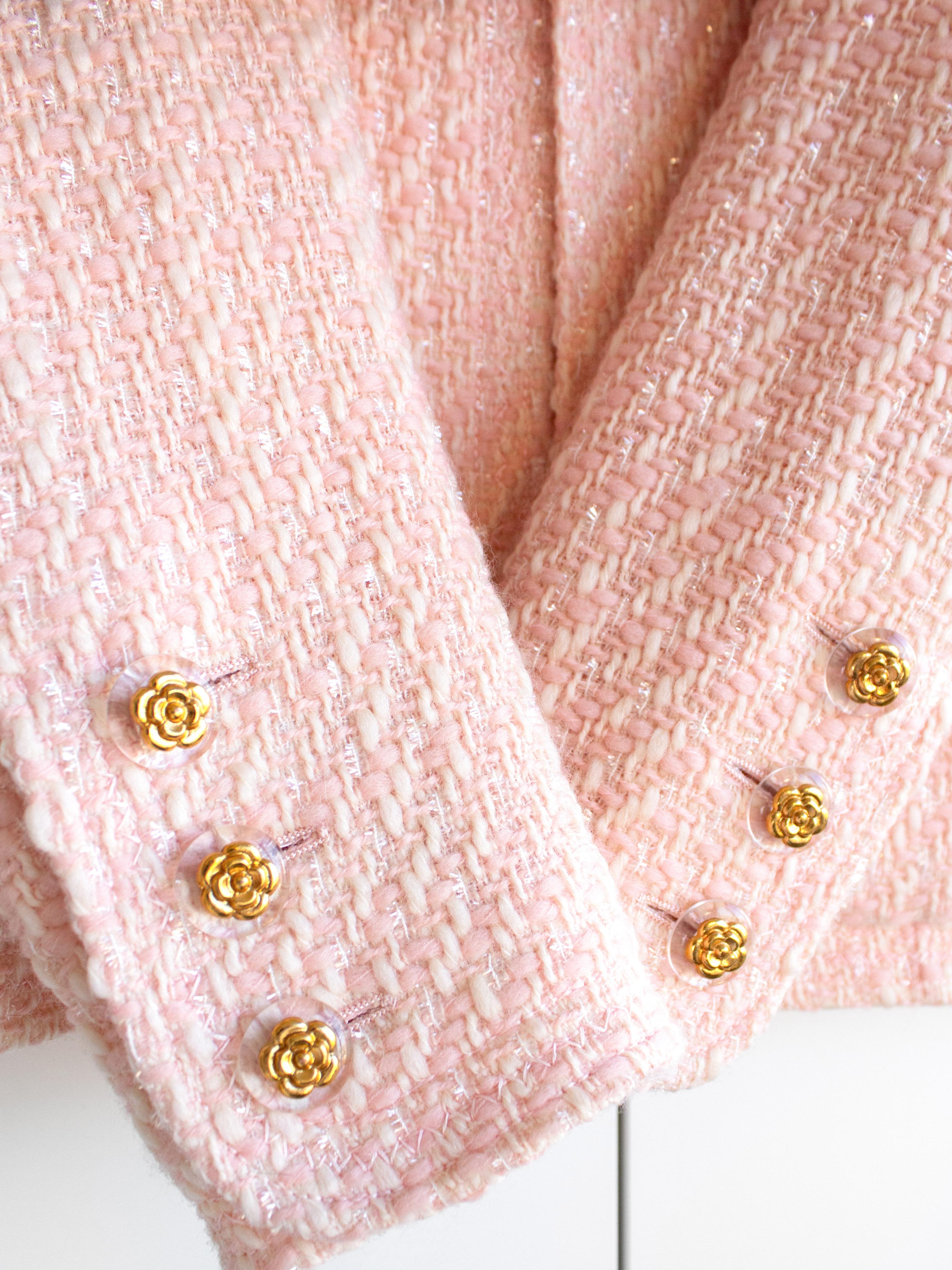 Rare Chanel Vintage S/S 1992 Pink Tweed Gold Camellia Jacket Skirt Suit For Sale 4