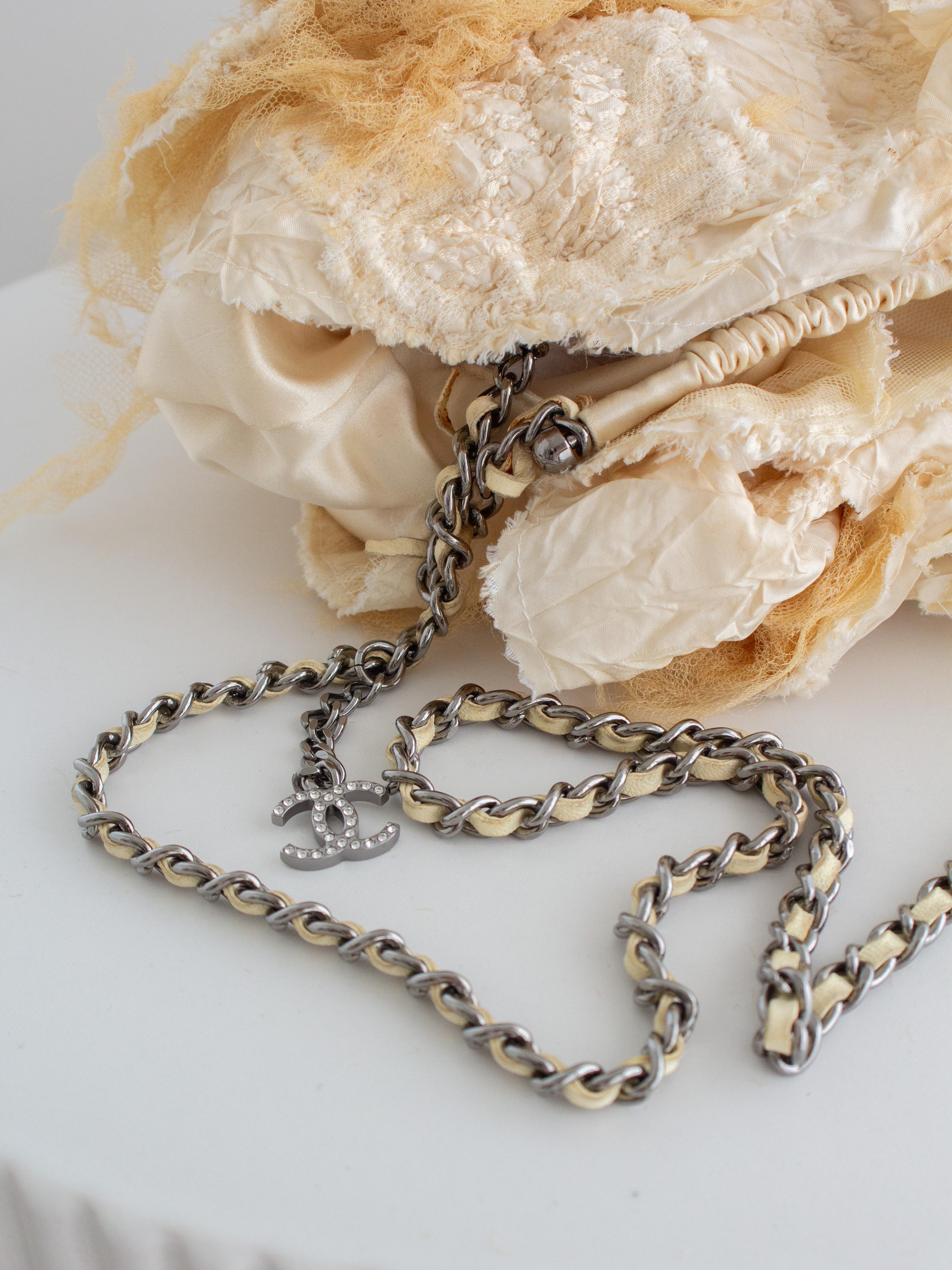 Rare Chanel Vintage S/S 2006 Cream Ivory Camellia 06P Clutch Bag 9