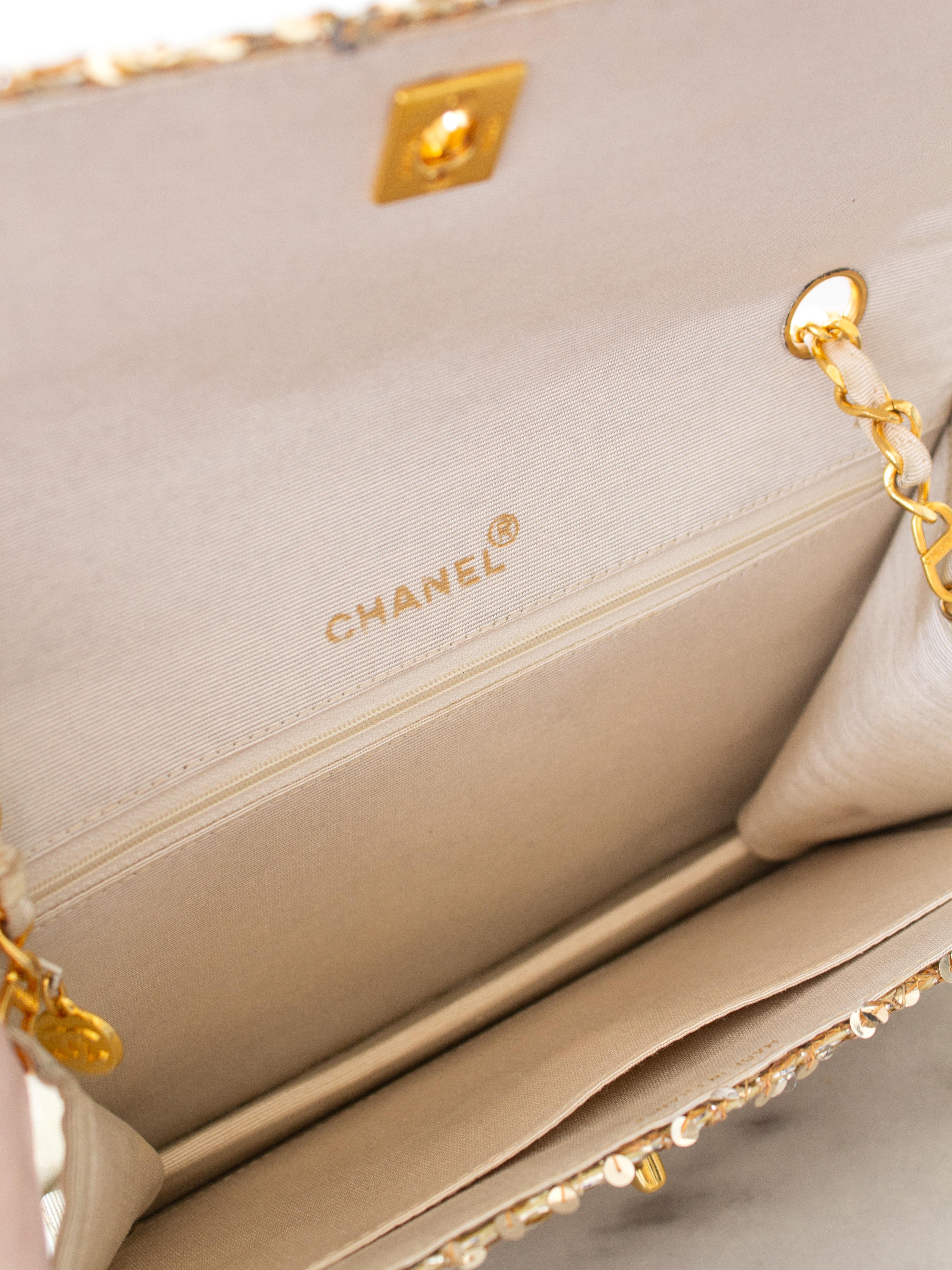 Rare Chanel Vintage S/S1991 Champagne Gold Sequin Medium Flap Bag For Sale 9