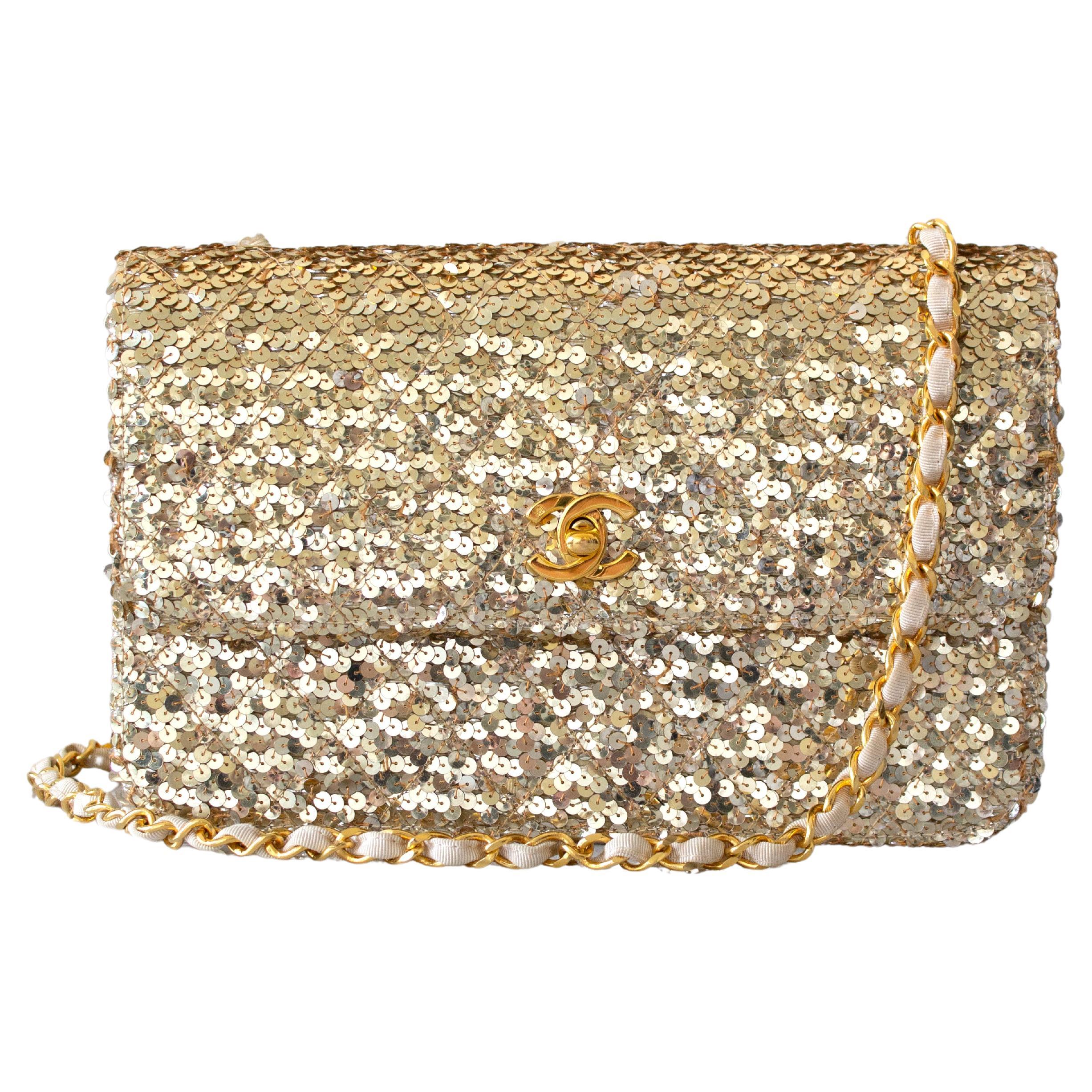 Rare Chanel Vintage S/S1991 Champagne Gold Sequin Medium Flap Bag For Sale