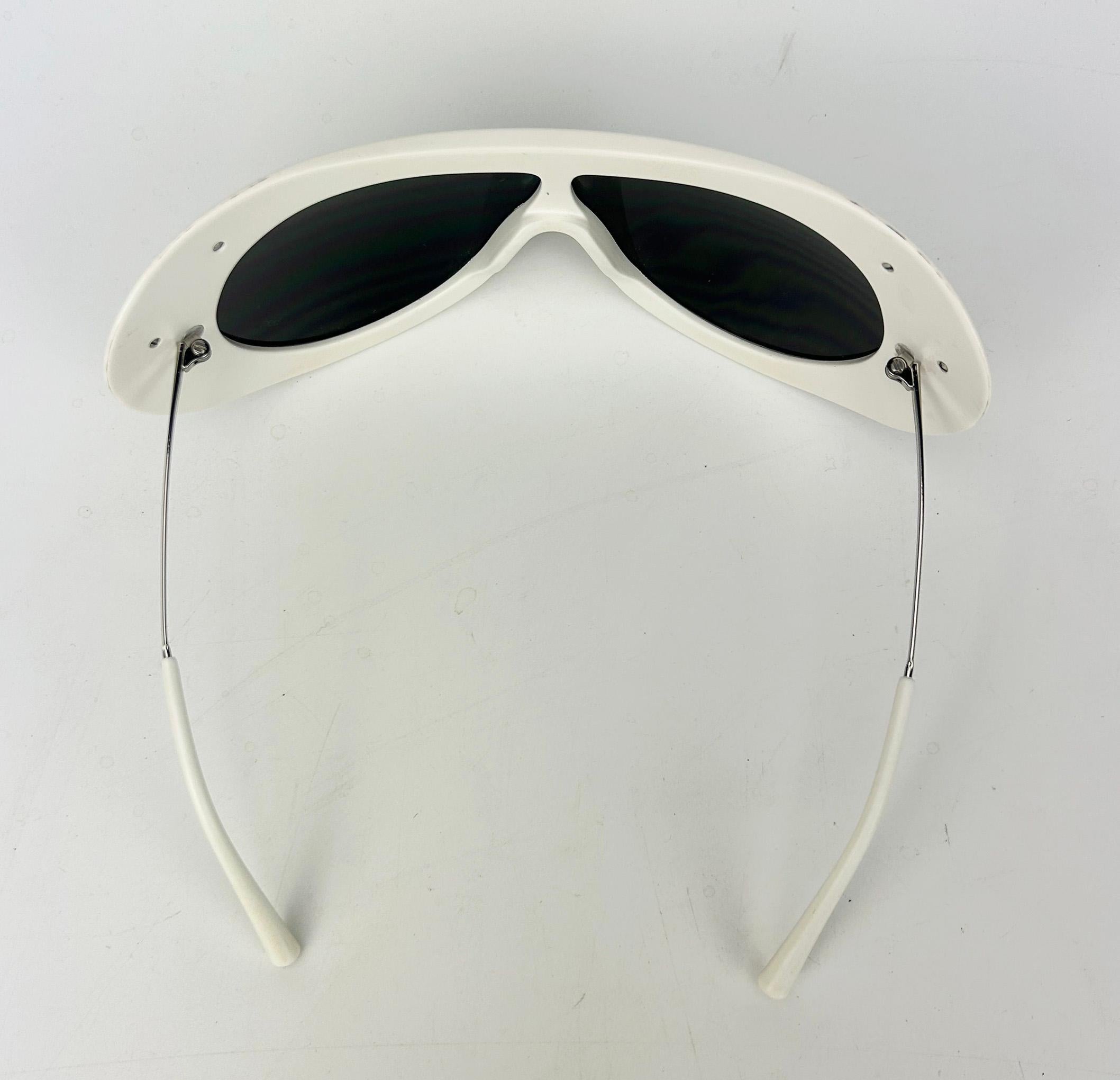 RARE Chanel Vintage Ski Sunglasses White Oversize Frame Mirror Lens c2000s For Sale 2