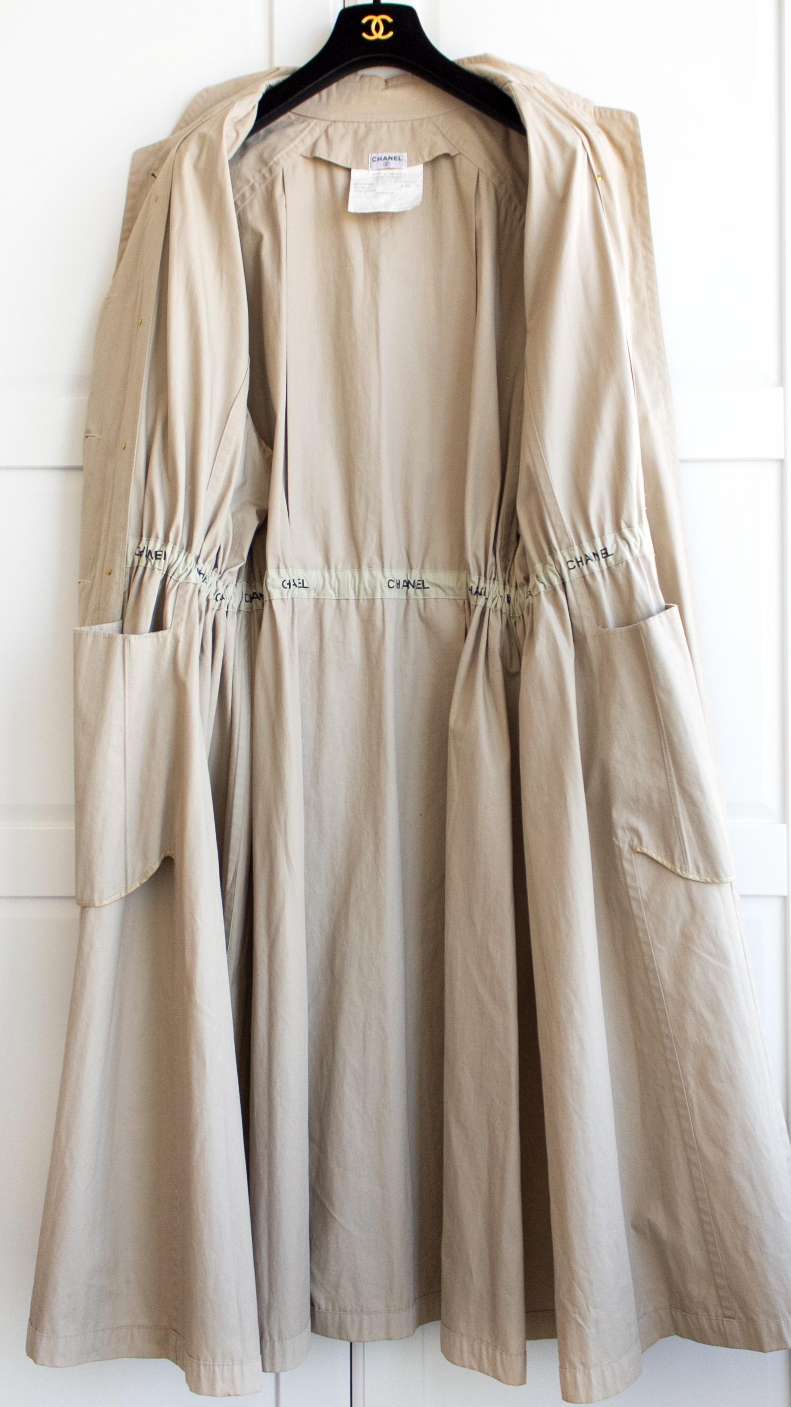 Rare Chanel Vintage Spring 1994 Beige Runway 94P Oversized Trench Coat For Sale 6