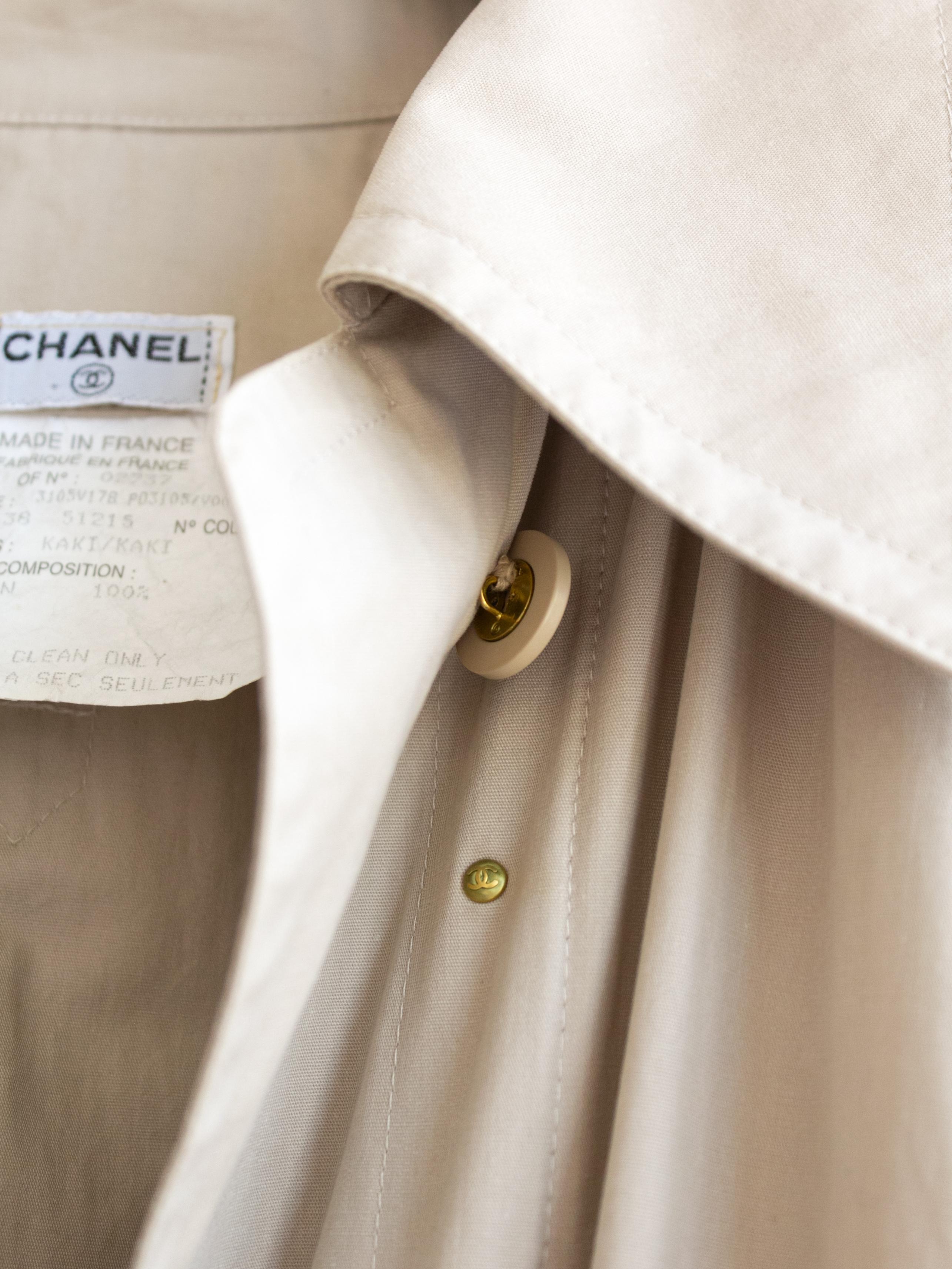 Women's Rare Chanel Vintage Spring 1994 Beige Runway 94P Oversized Trench Coat For Sale