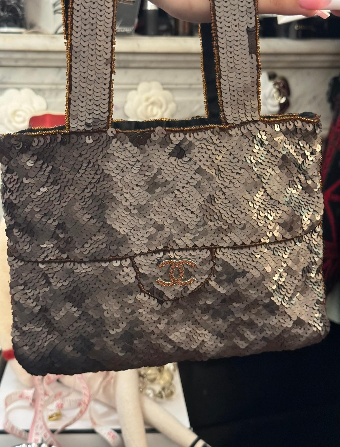 Rare Chanel vintage Trompe L’œil evening bag sequins 6