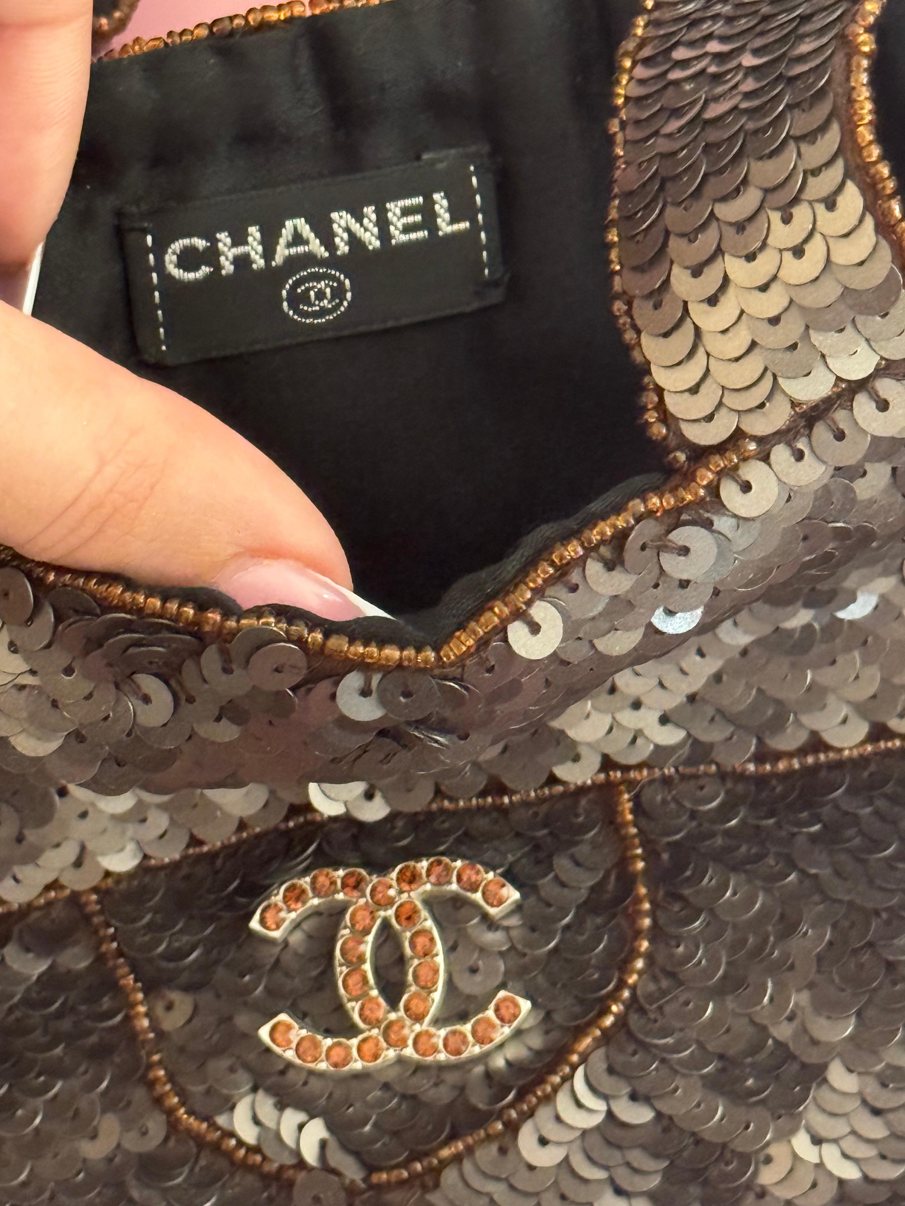 Rare Chanel vintage Trompe L’œil evening bag sequins 3