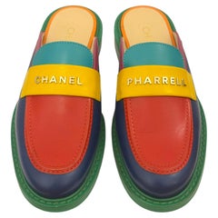 Rari mocassini in pelle multicolore della capsule collection Chanel x Pharrell Williams del 2019, taglia 40