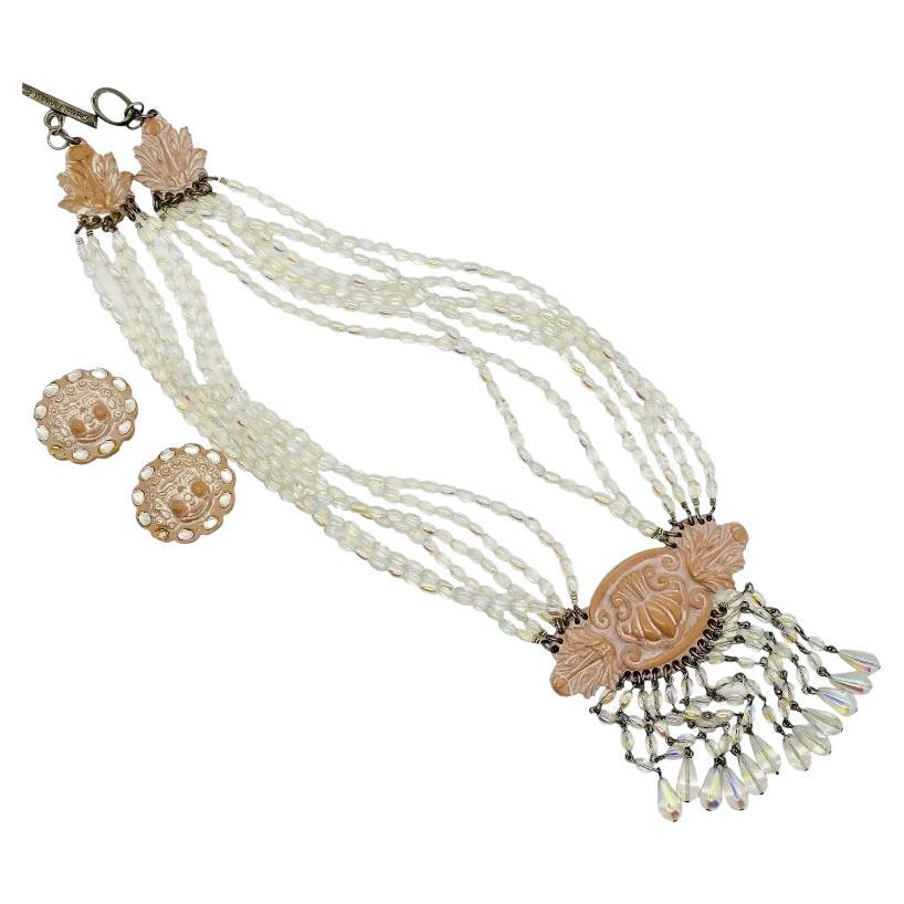Chantal Thomass Rare ensemble collier et boucles d'oreilles en perles de verre irisé en vente