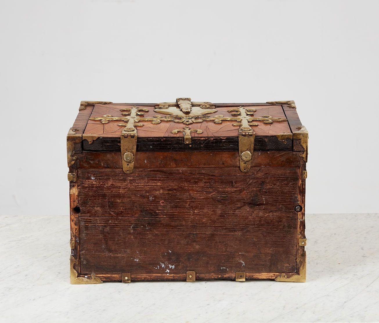 Rare Charles II Valuables Chest For Sale 12
