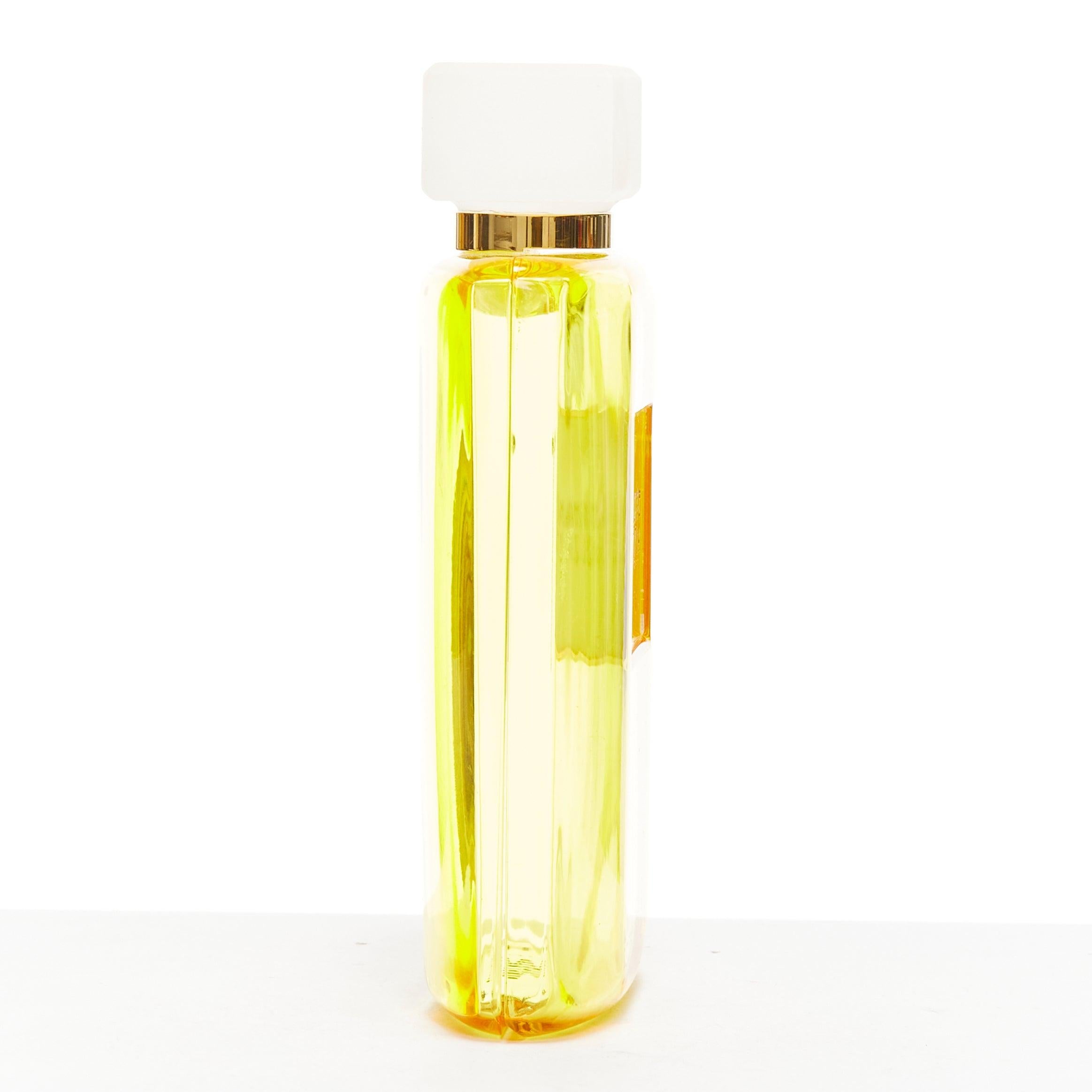 CHARLOTTE OLYMPIA rare pochette à bouteilles de parfum jaune à logo acrylique Pour femmes en vente