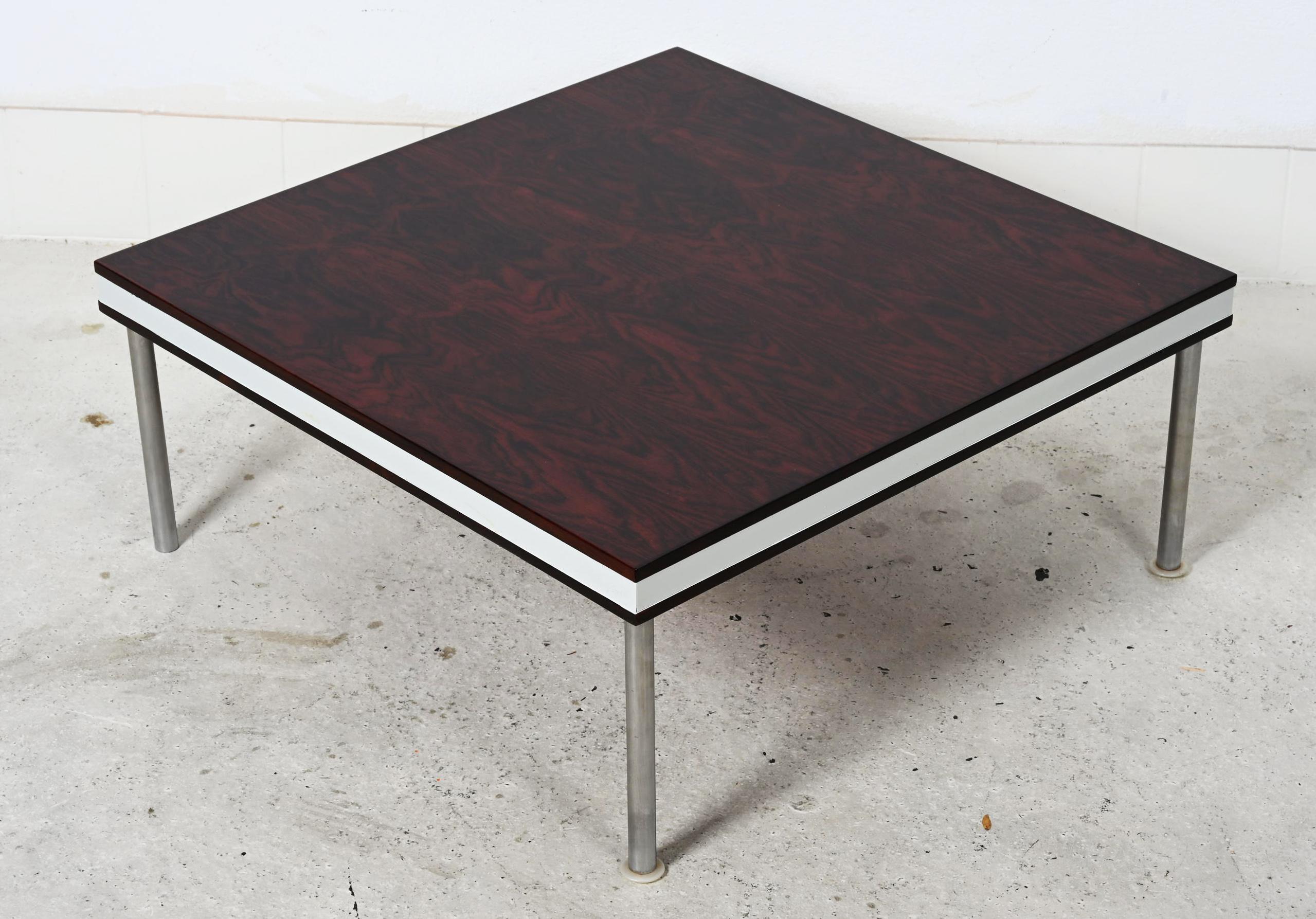 Rare table d'échecs, table à café et table à queue de Poul Cadovius pour France and Son en vente 3