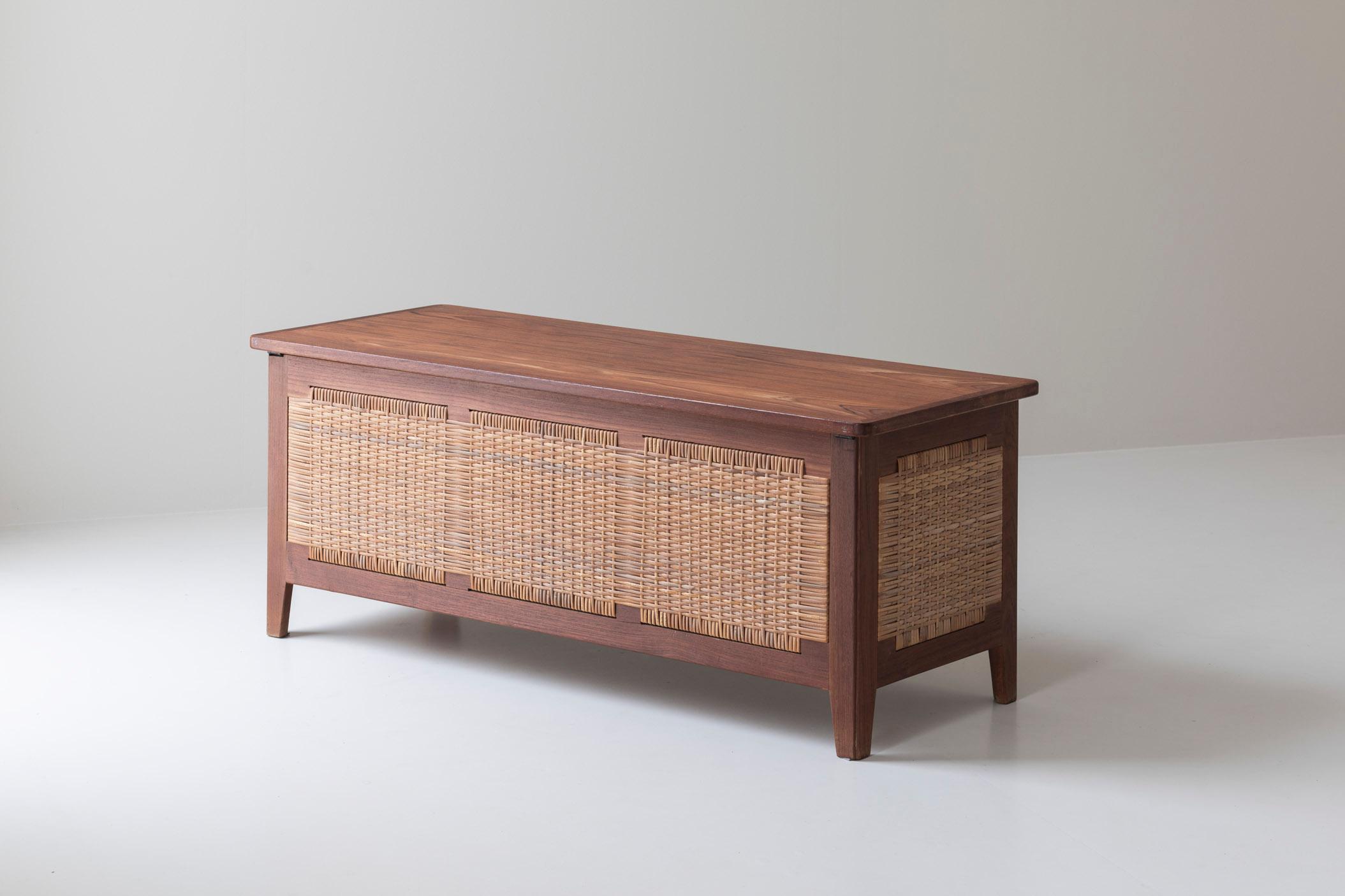 Rara cassapanca in teak di Kai Winding per Poul Hundevad, Danimarca anni '60. in vendita 6