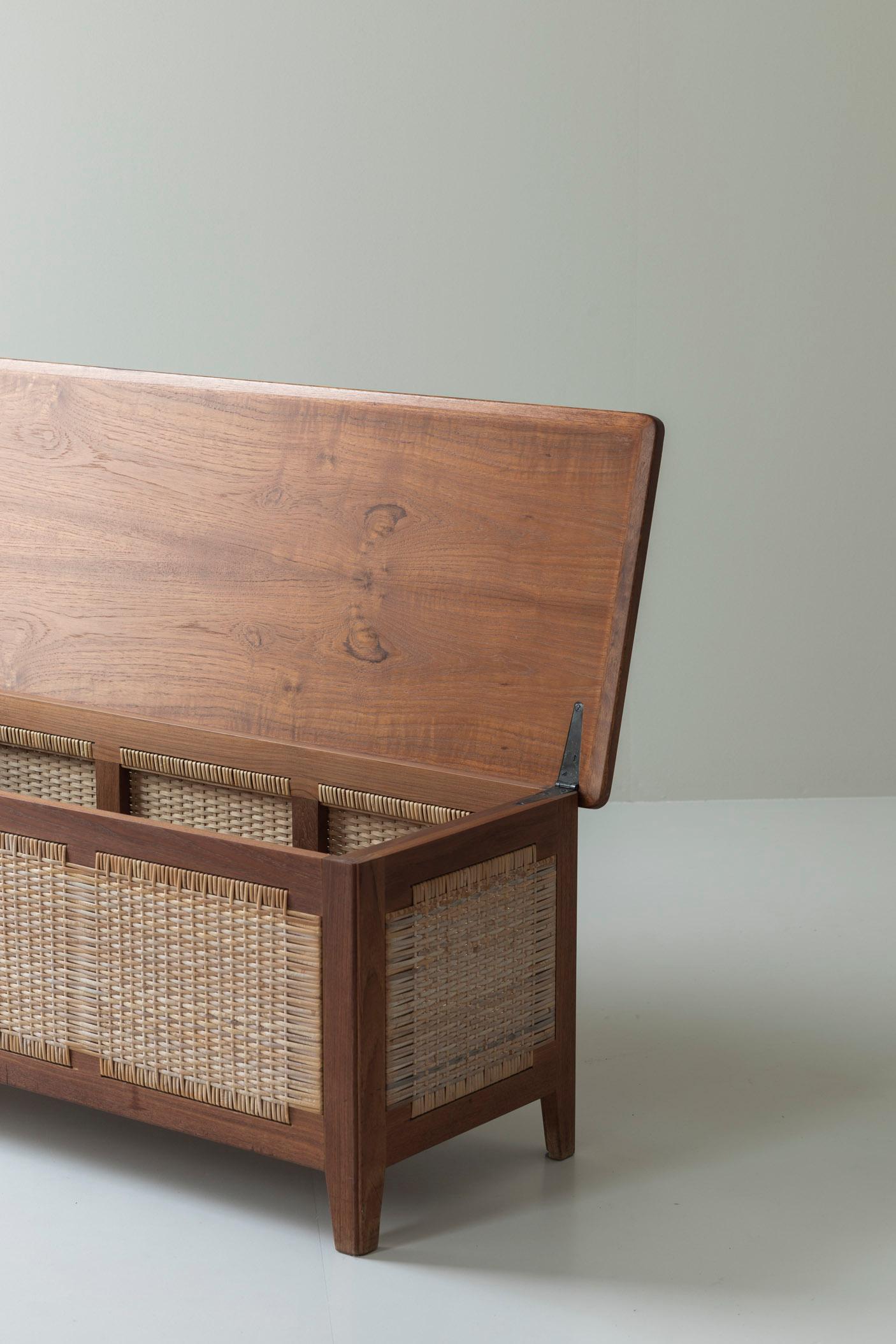 Metà XX secolo Rara cassapanca in teak di Kai Winding per Poul Hundevad, Danimarca anni '60. in vendita
