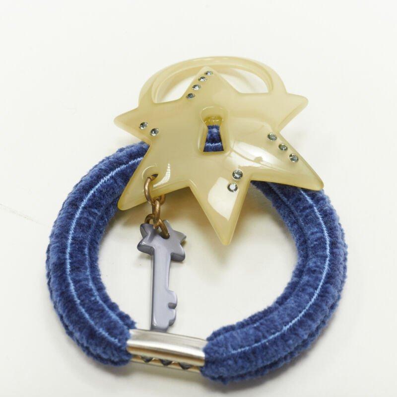 rare CHIC & MODE Alexandre Zouari Lock heart star diamond crystal hair clip tie
Reference: ANWU/A00248
Brand: Chic and Mode
Designer: Alexandre Zouari
Material: Plastic, Metal
Color: Multicolour
Pattern: Multi
Made in: France

CONDITION:
Condition: