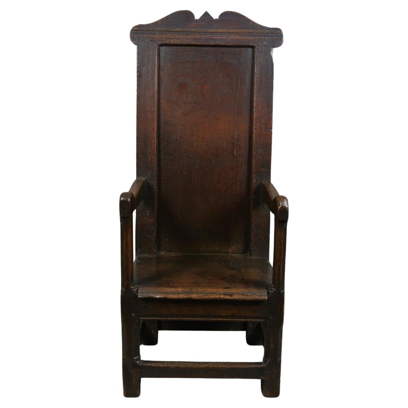 Rare Child's 17th Century Welsh Oak Great Chair c. 1620 en vente