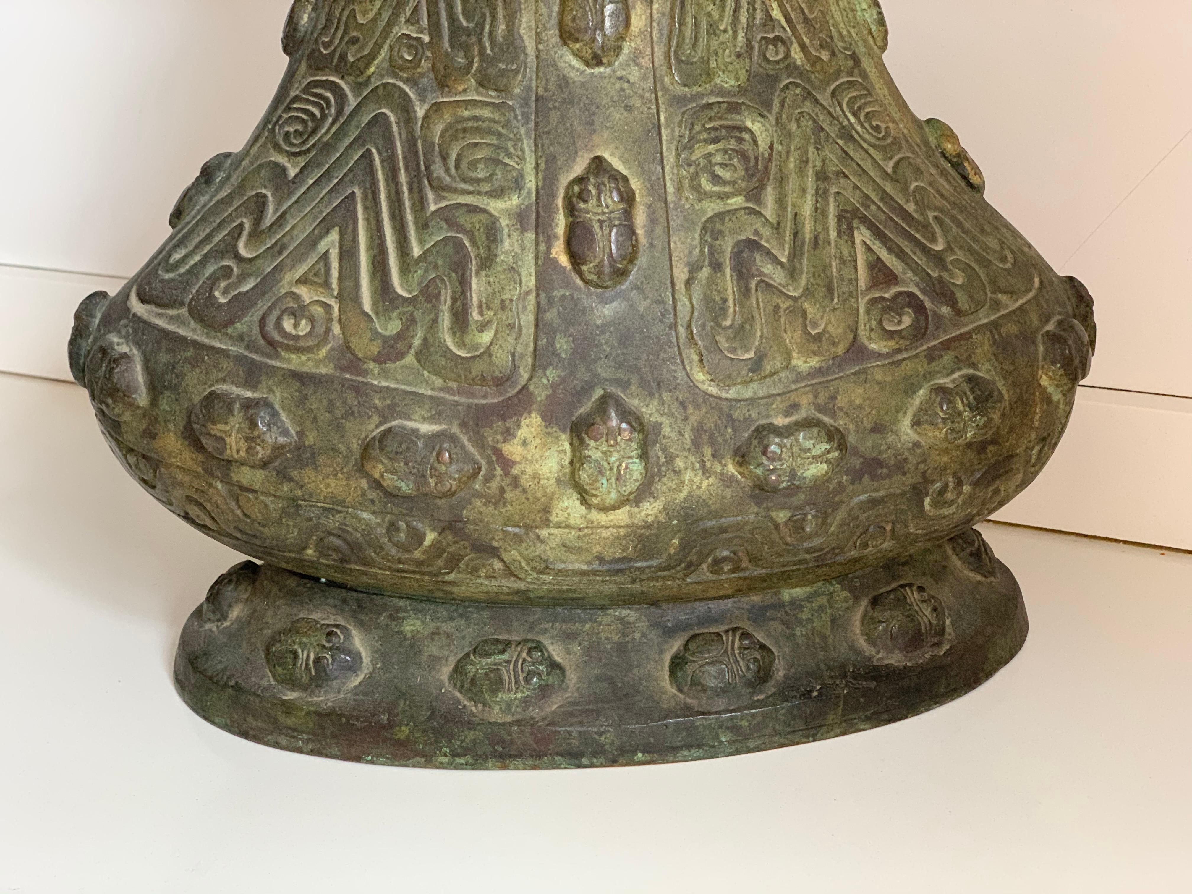 Chinese Archaistic Bronze Vase, Circa 1900 Shang Dynasty Style Gu Vessel For Sale 8