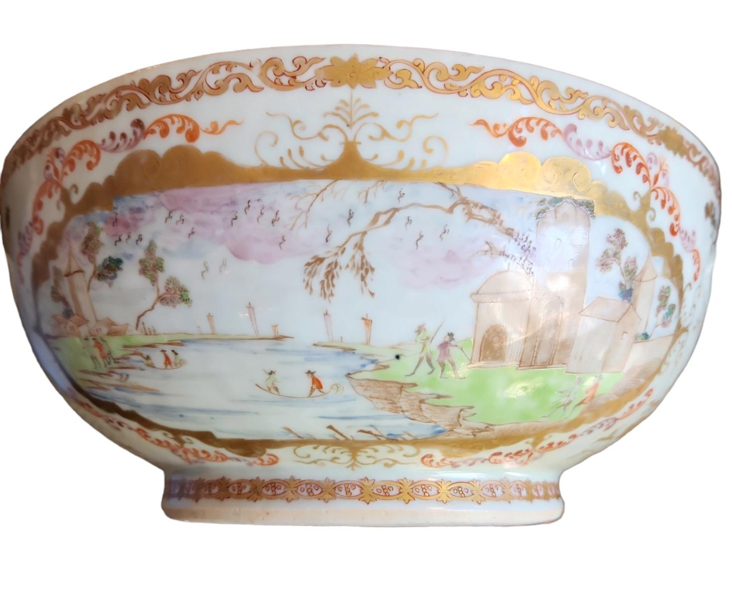 Rare Chinese Export Porcelain Covered Tureen For Sale 3