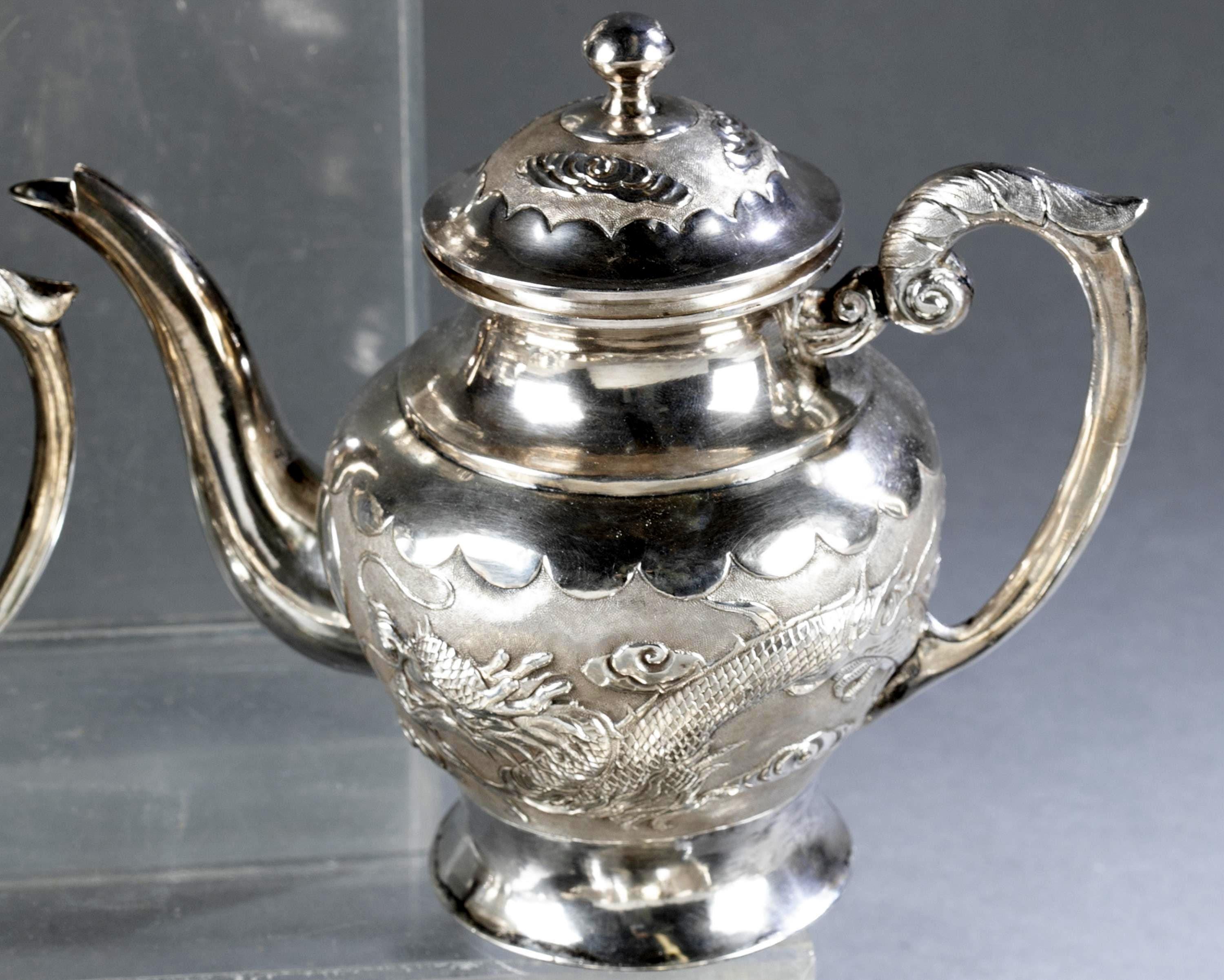 Rare Chinese Export Sterling Silver Tea Set with Dragon Design Tianjing Wuhua For Sale 7