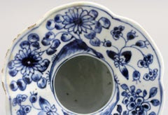 Rare Chinese Qianlong Blue and White Floral Painted Porcelain Spittoon