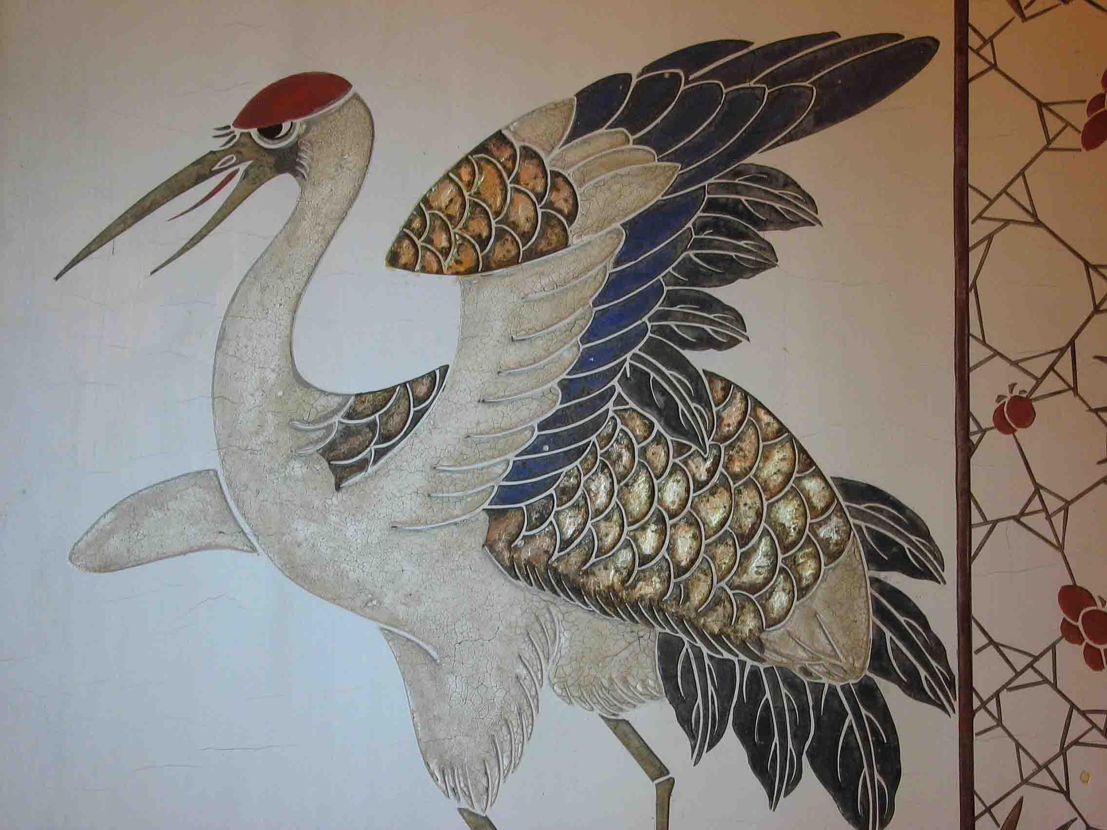 Rare paravent chinois à quatre volets en laque blanche et polychrome, début du 20e siècle 5