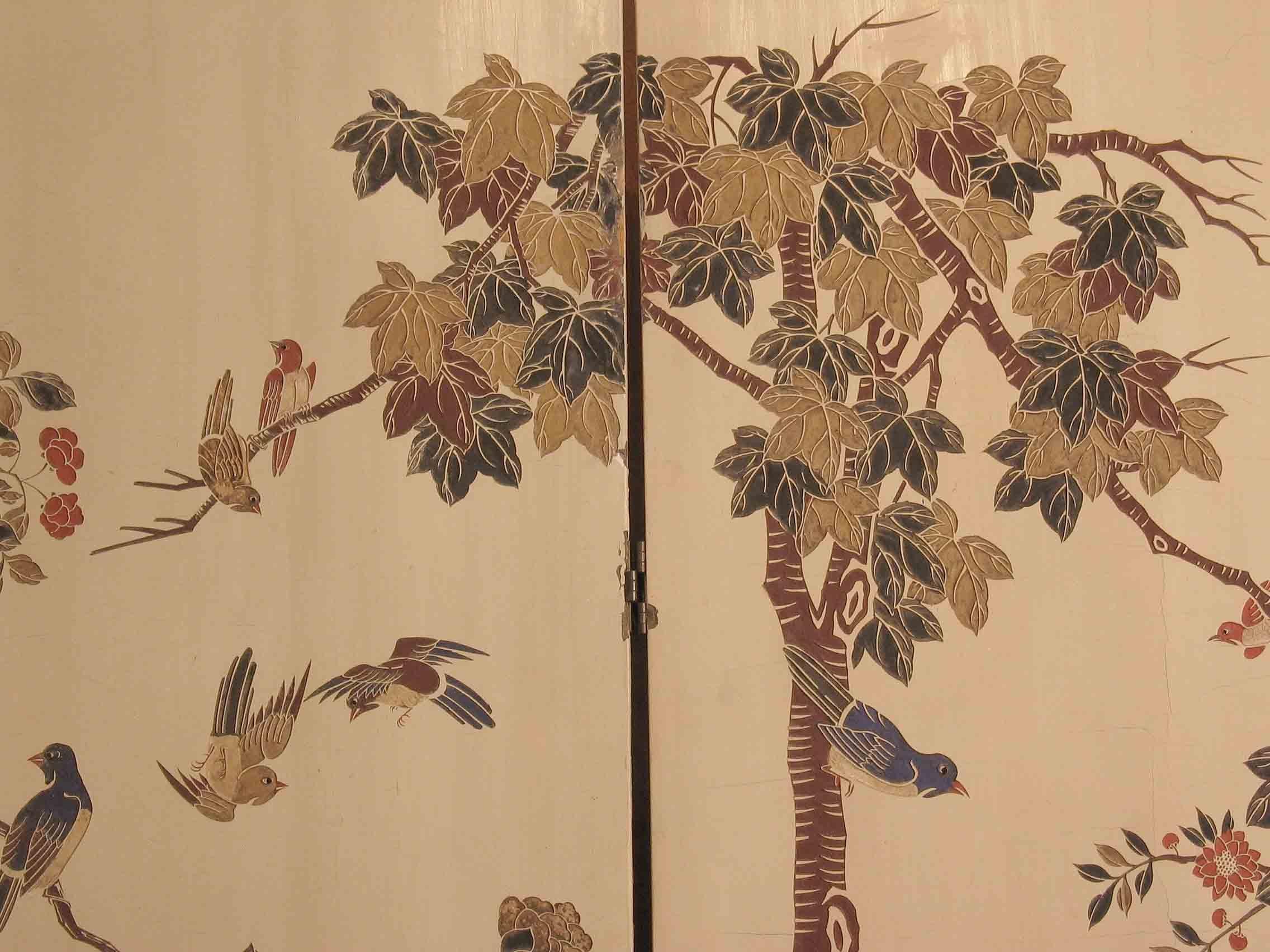 Rare Chinese White and Polychromed Lacquer Four-Fold Screen, Early 20th Century 2