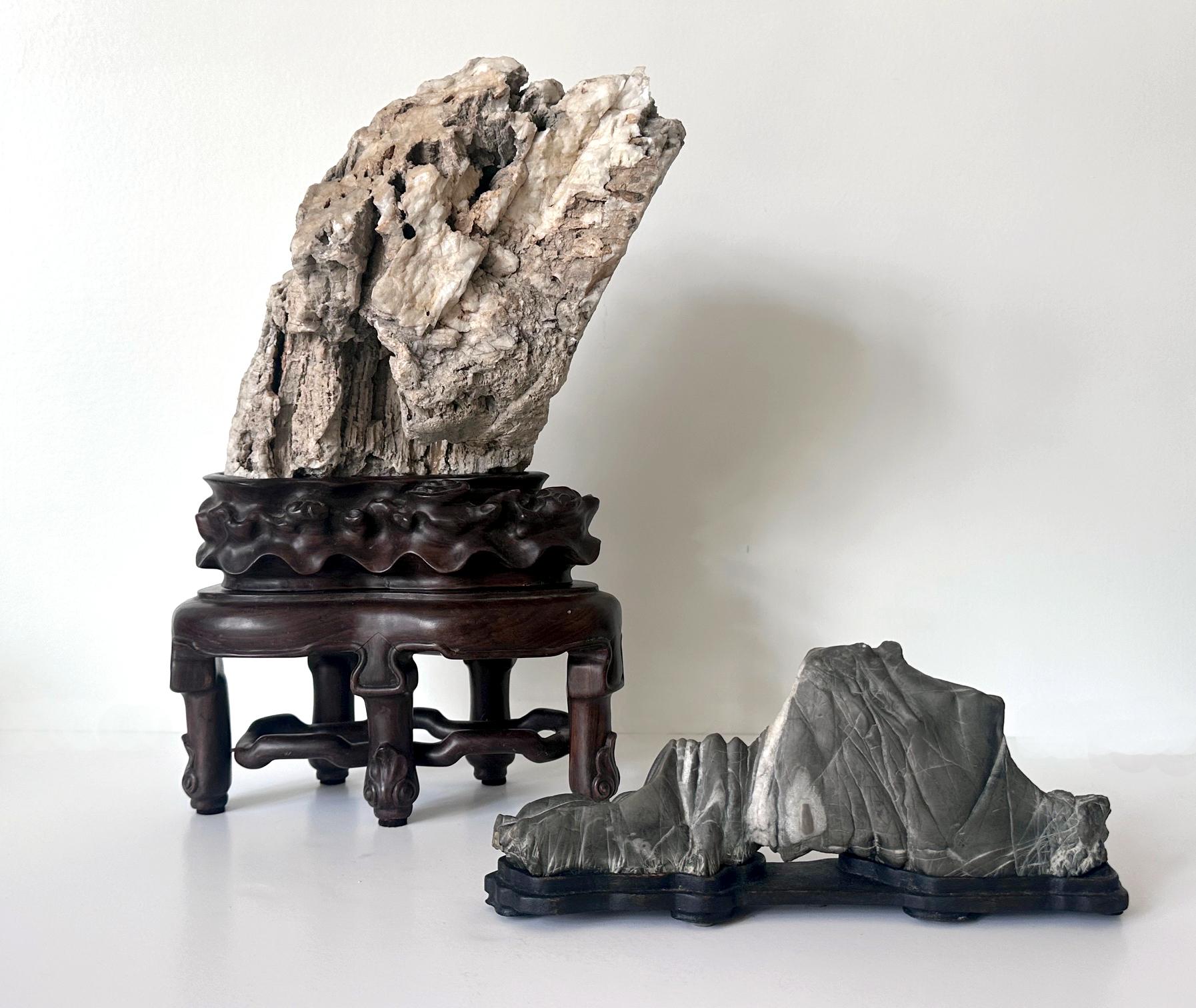 Seltener chinesischer Xuan Scholar Stone auf Display Stand im Angebot 13