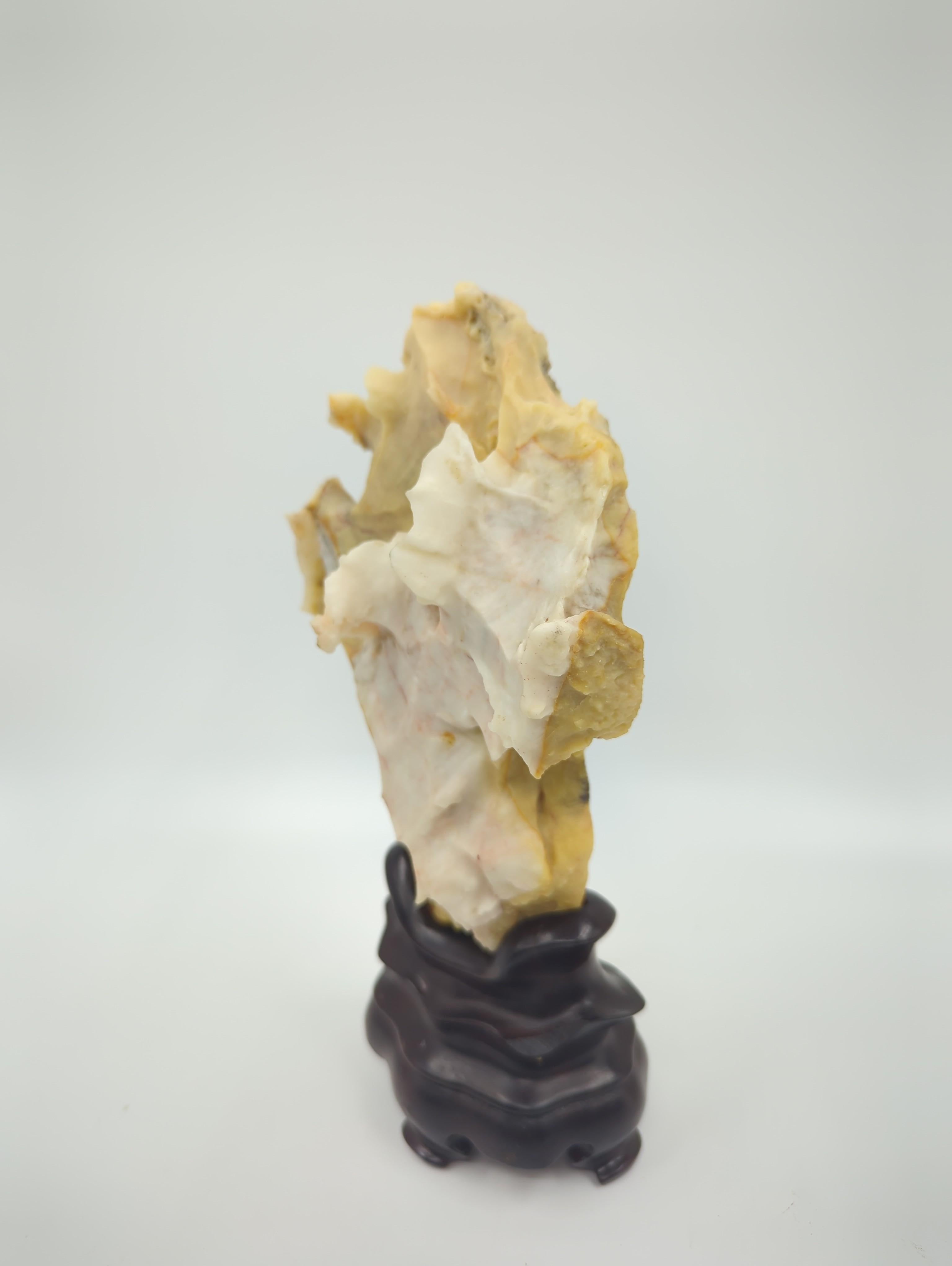 Rare Chinese Yellow & White Gongshi Scholar's Stone Golden Cabbage On Stand 20c In Good Condition For Sale In Richmond, CA