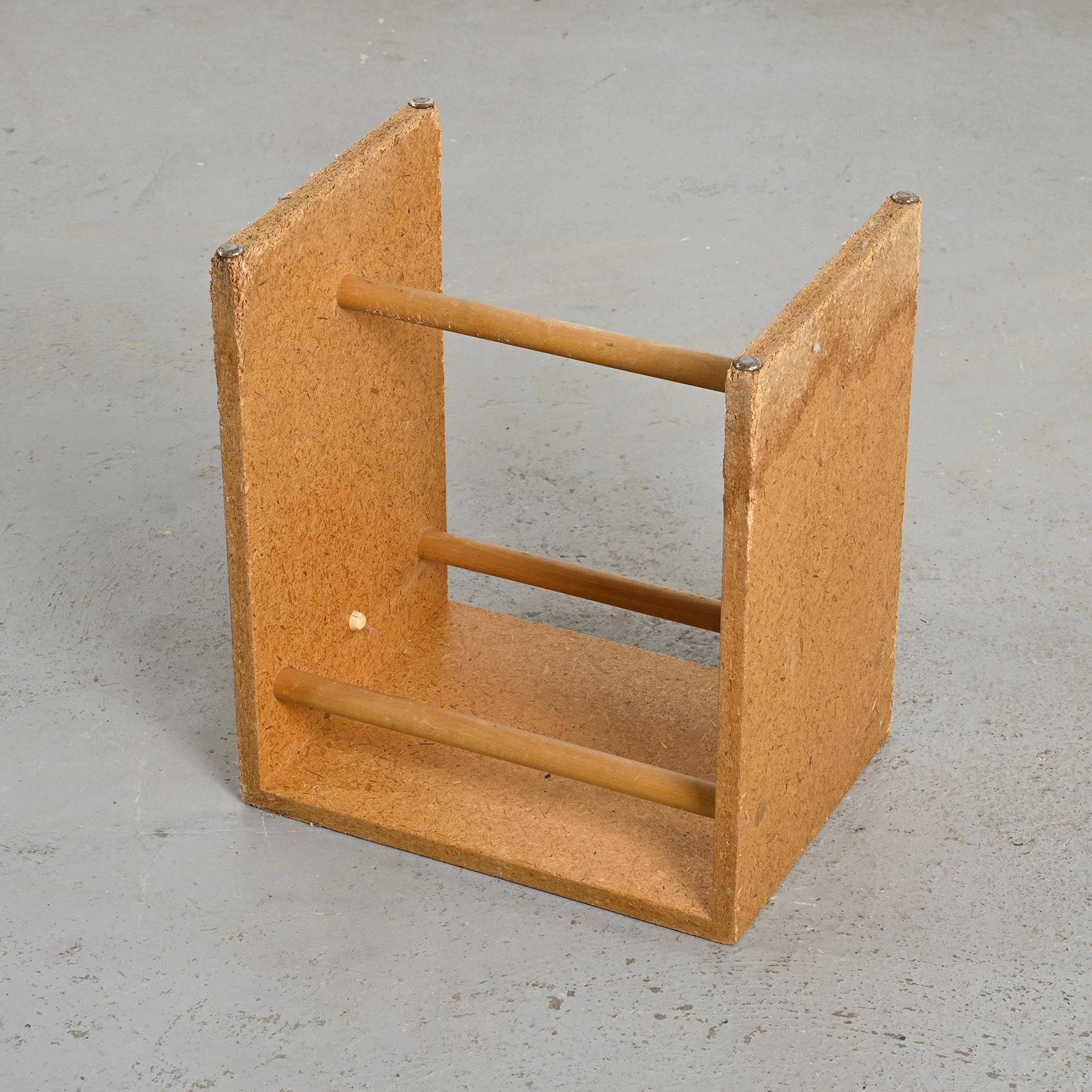 Rare tabouret en aggloméré de Max Bill, Ulm, circa 1962 en vente 3