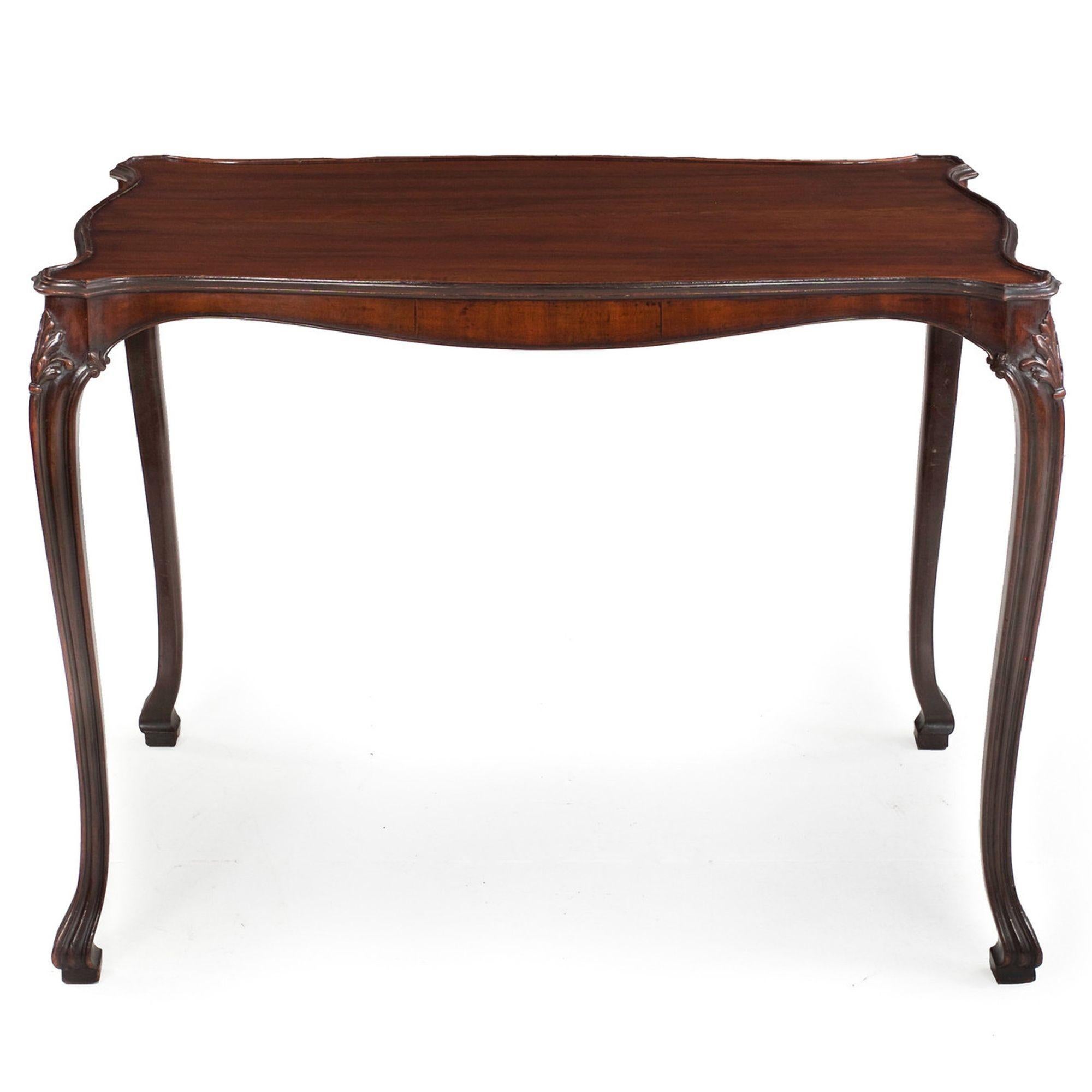 Rara Mesa Chippendale, inglesa ca. 1770, ex Colección Rothermere Inglés en venta