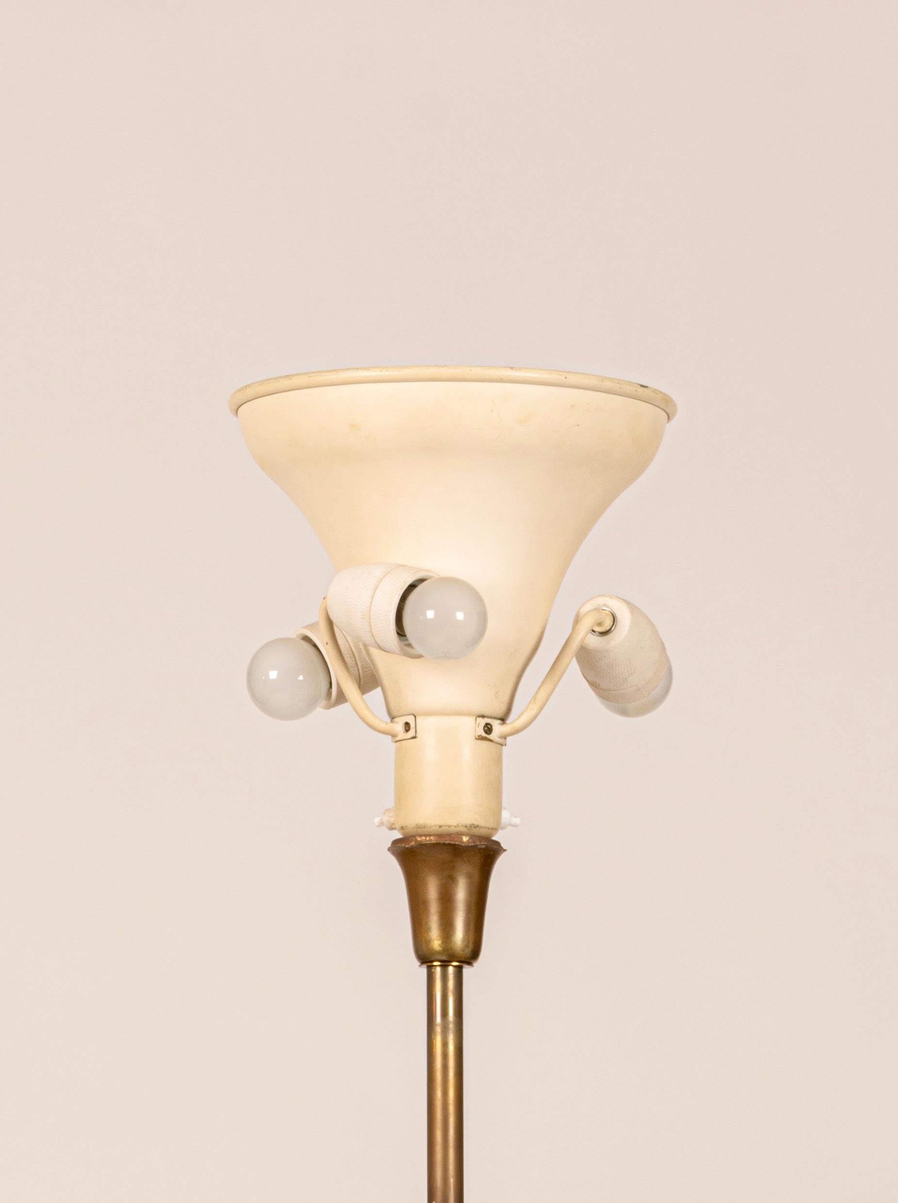Rare Chiseled Glass Floor Lamp by Pietro Chiesa for Fontana Arte, Italy, c.1935 For Sale 4