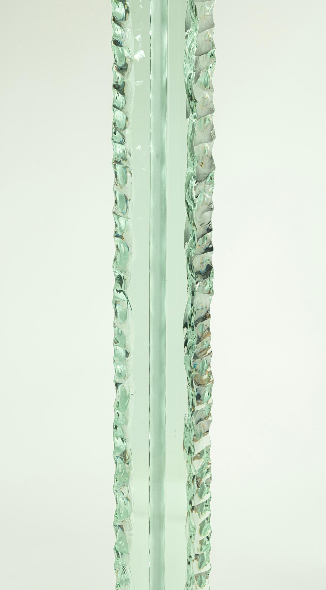 Rare Chiseled Glass Floor Lamp by Pietro Chiesa for Fontana Arte, Italy, c.1935 In Good Condition For Sale In London, GB