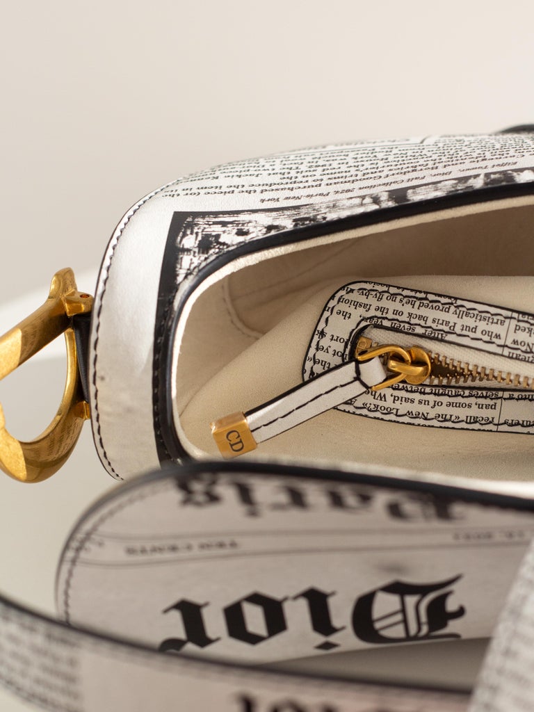 Rara borsa Christian Dior 2024 Newspaper Print White Black Calfskin Saddle  Bag