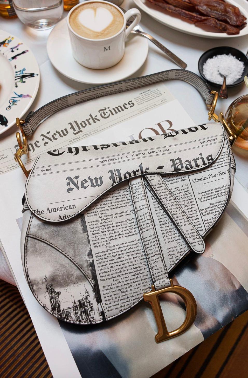 Rare Christian Dior 2024 Newspaper Print White Black Calfskin Saddle Bag 11