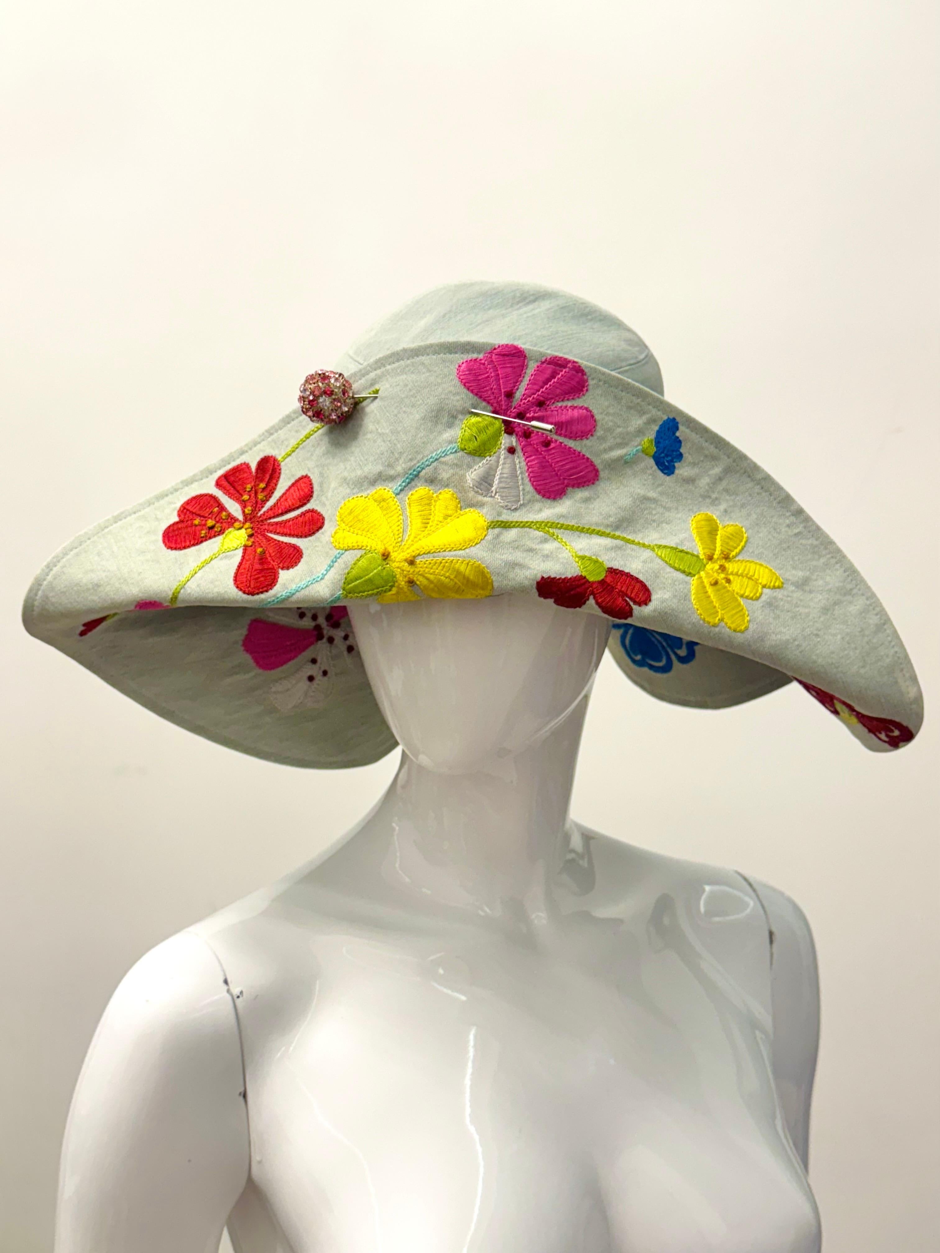 Rare Christian Dior by Galliano S/S 2005 runway denim flowers embroidery hat im Angebot 6