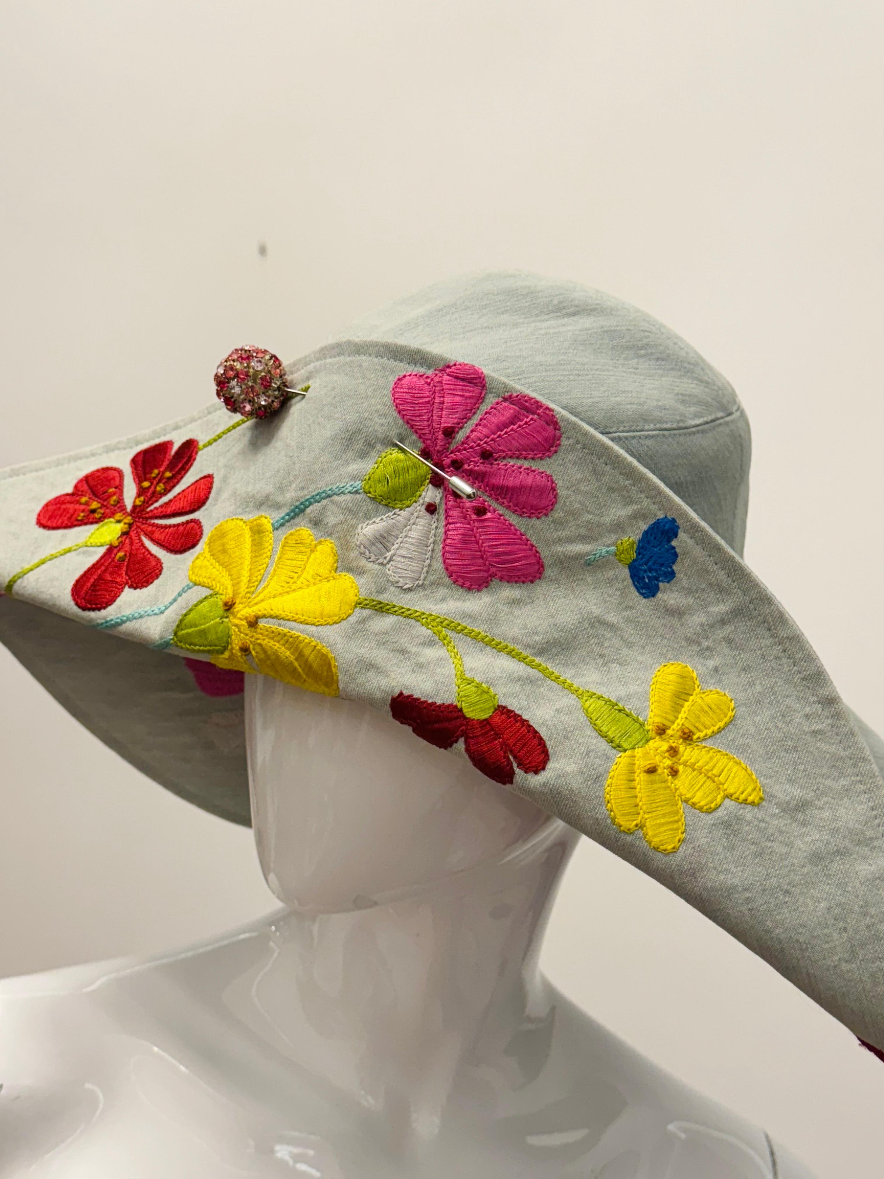 Rare Christian Dior by Galliano S/S 2005 runway denim flowers embroidery hat im Angebot 12