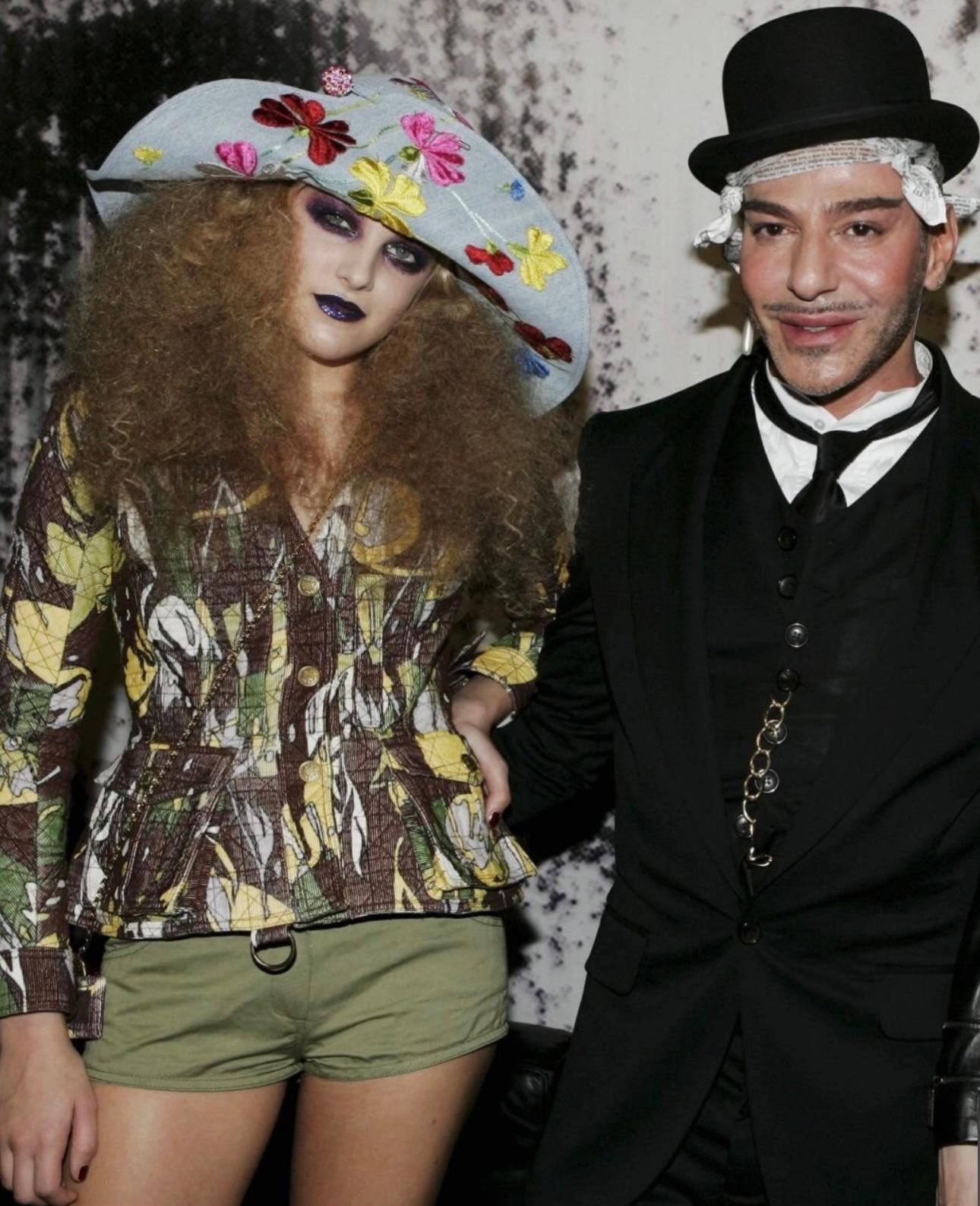 Rare Christian Dior by Galliano S/S 2005 runway denim flowers embroidery hat für Damen oder Herren im Angebot