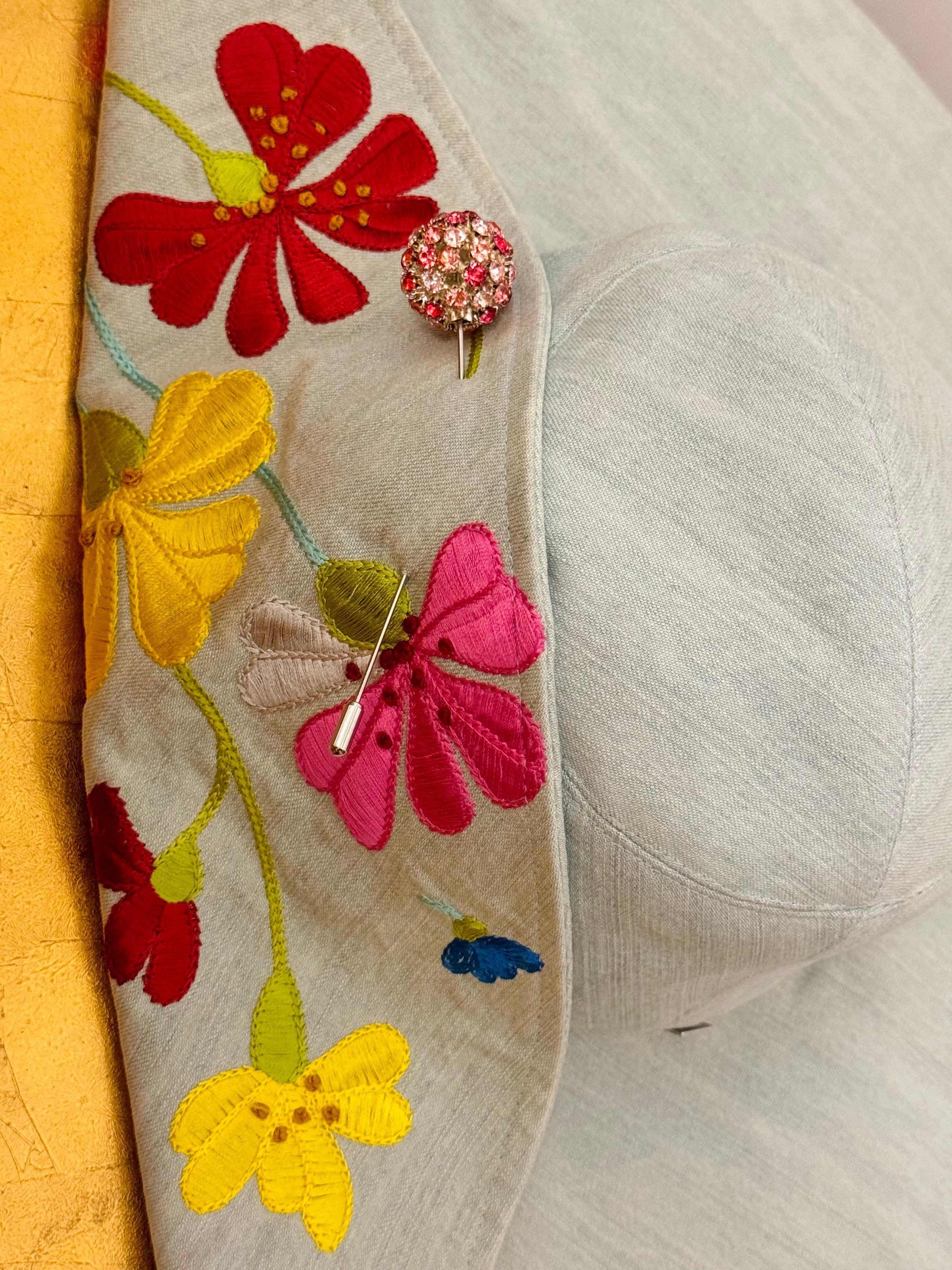 Rare Christian Dior by Galliano S/S 2005 runway denim flowers embroidery hat im Angebot 3