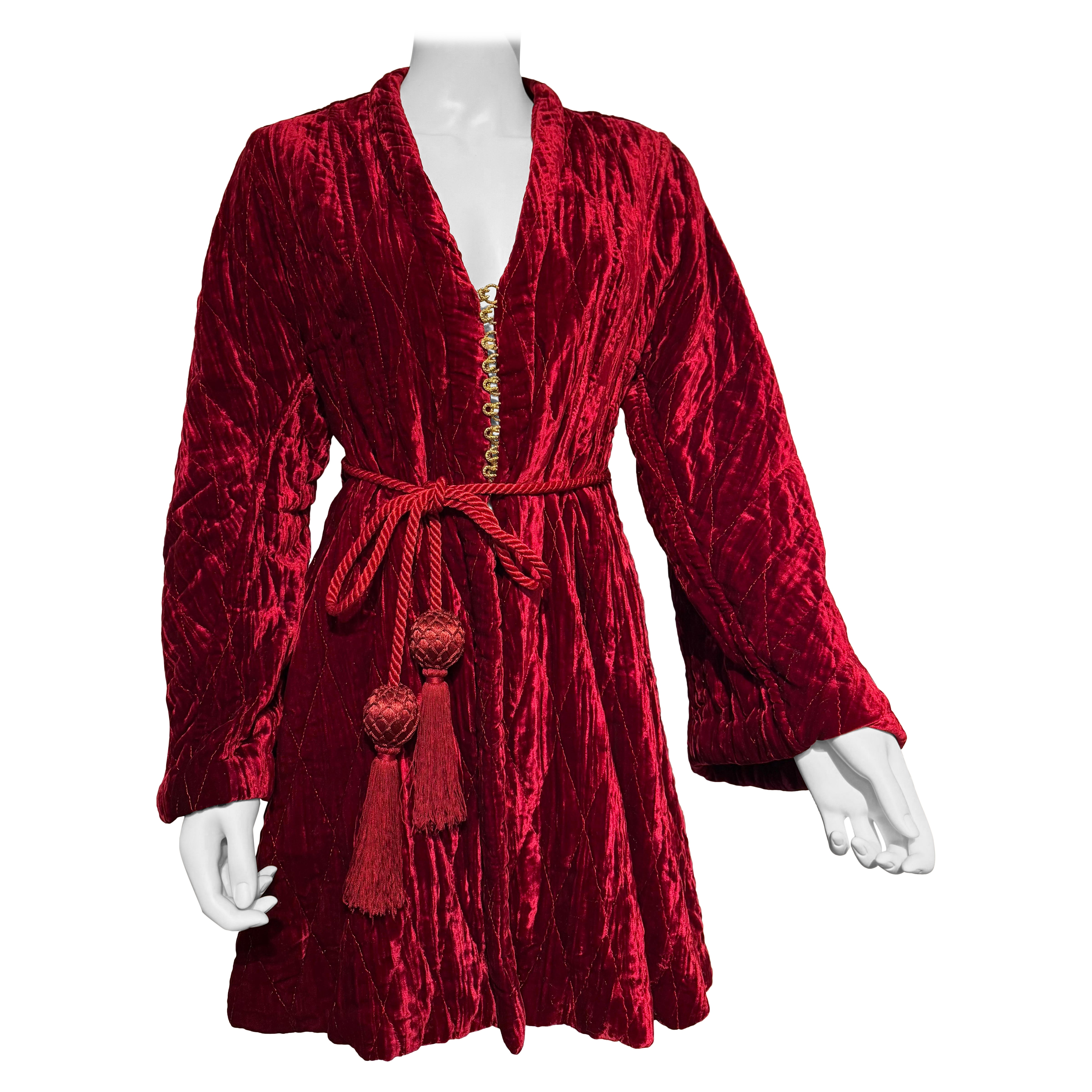 Raro abrigo de terciopelo Christian Dior by Gianfranco Ferre Pasarela Otoño/Invierno 1994/1995 en venta