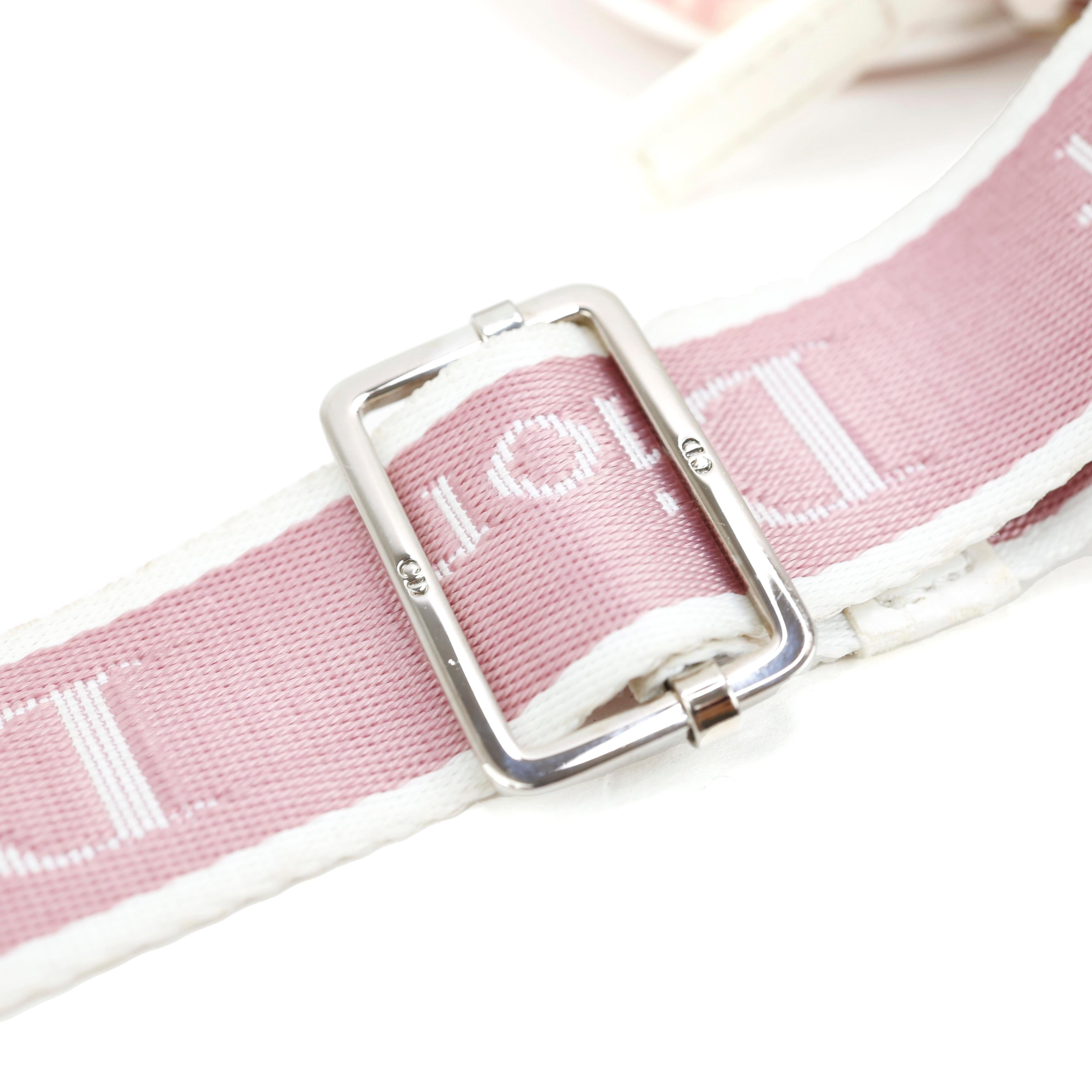 RARO Bolso cruzado monograma rosa Christian Dior by John Galliano Diorissimo en venta 7