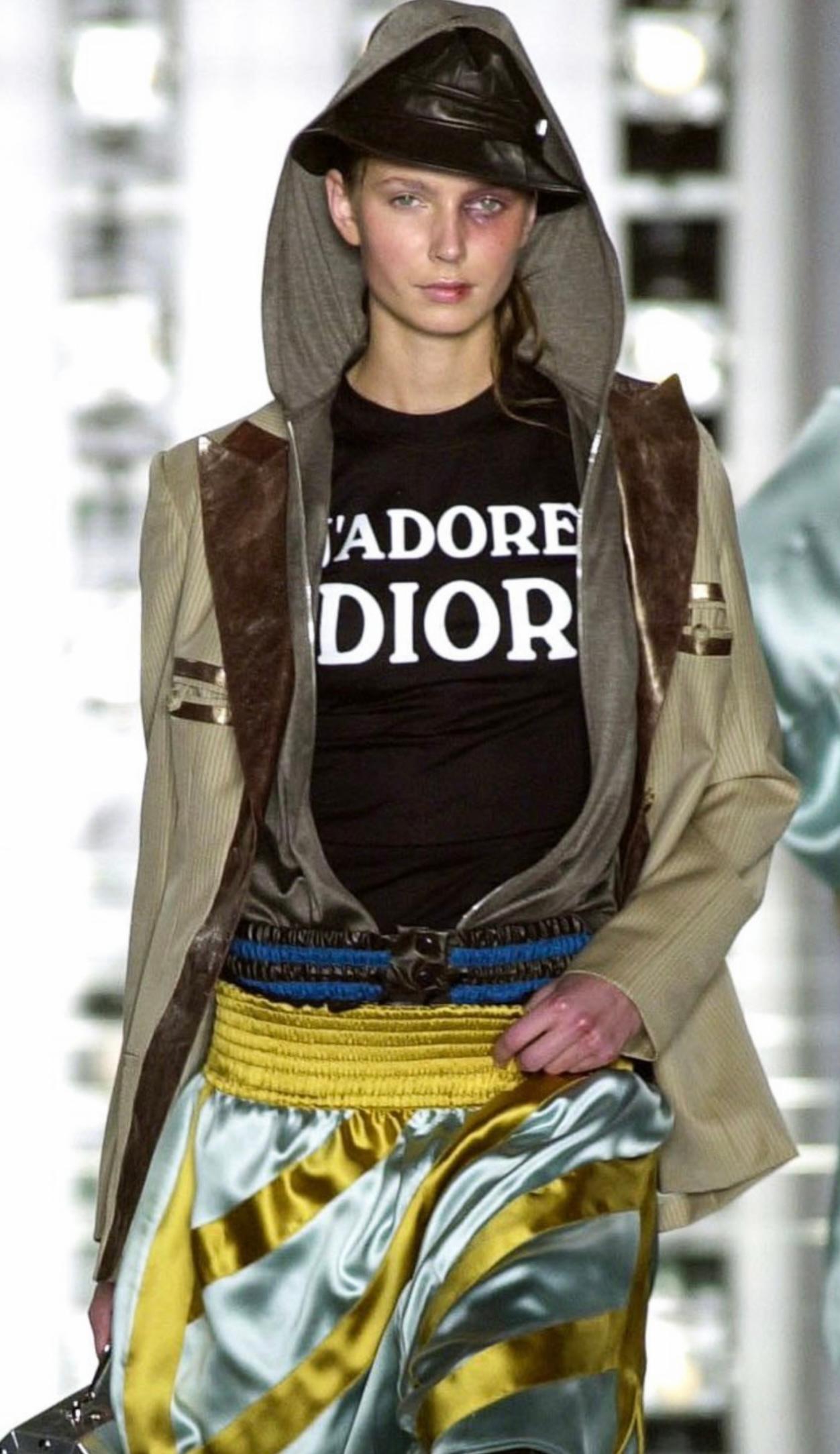Christian Dior by John Galliano rare runway Fall Winter 2001 Collection the « Champion collection » stripped wool and iridescent goat leather jacket size 36 FR but it can fit up to US 4/6. 