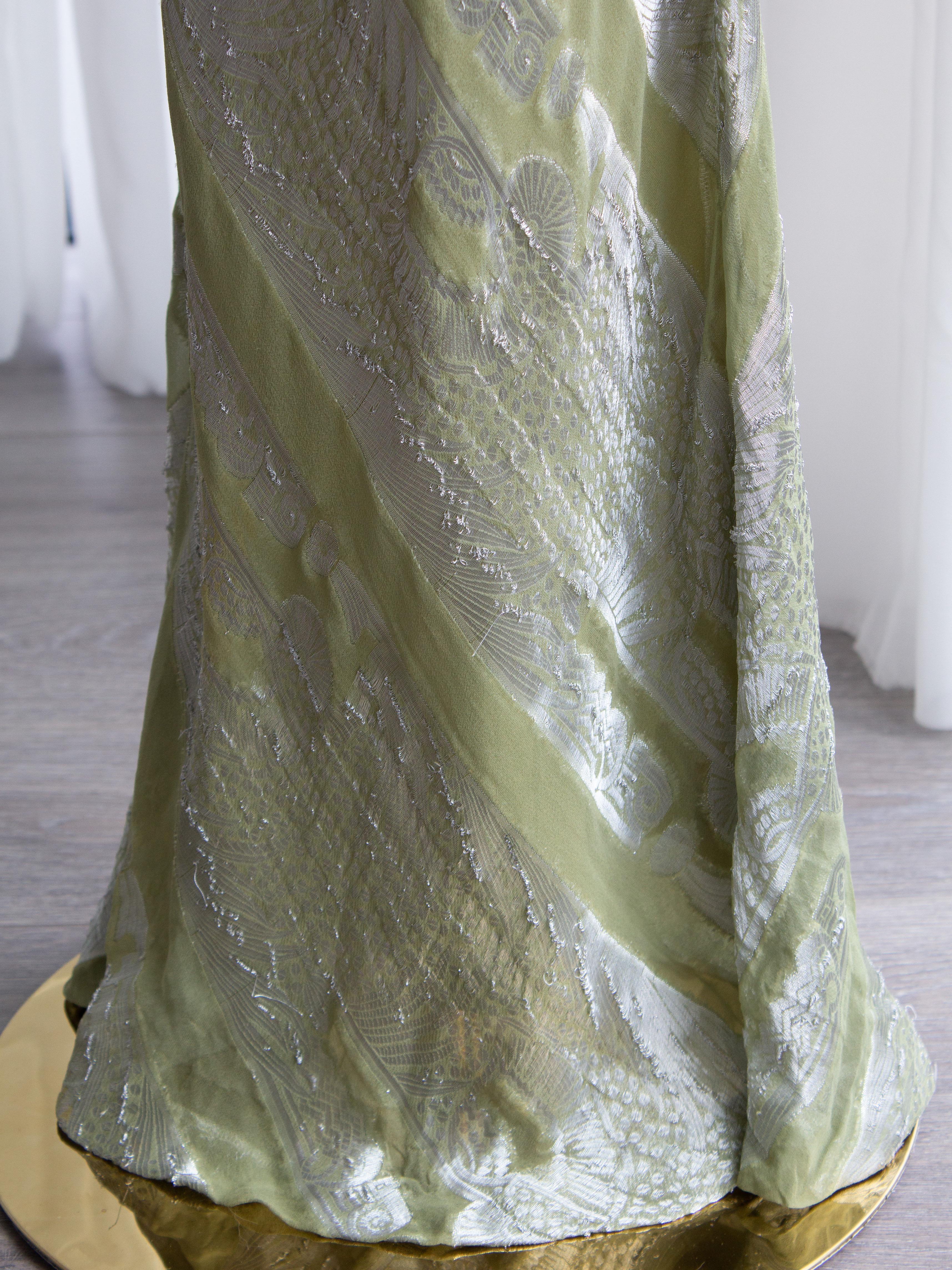 Raro abito di John Galliano for Christian Dior P/E 1998 impreziosito da perle finte verdi in vendita 11
