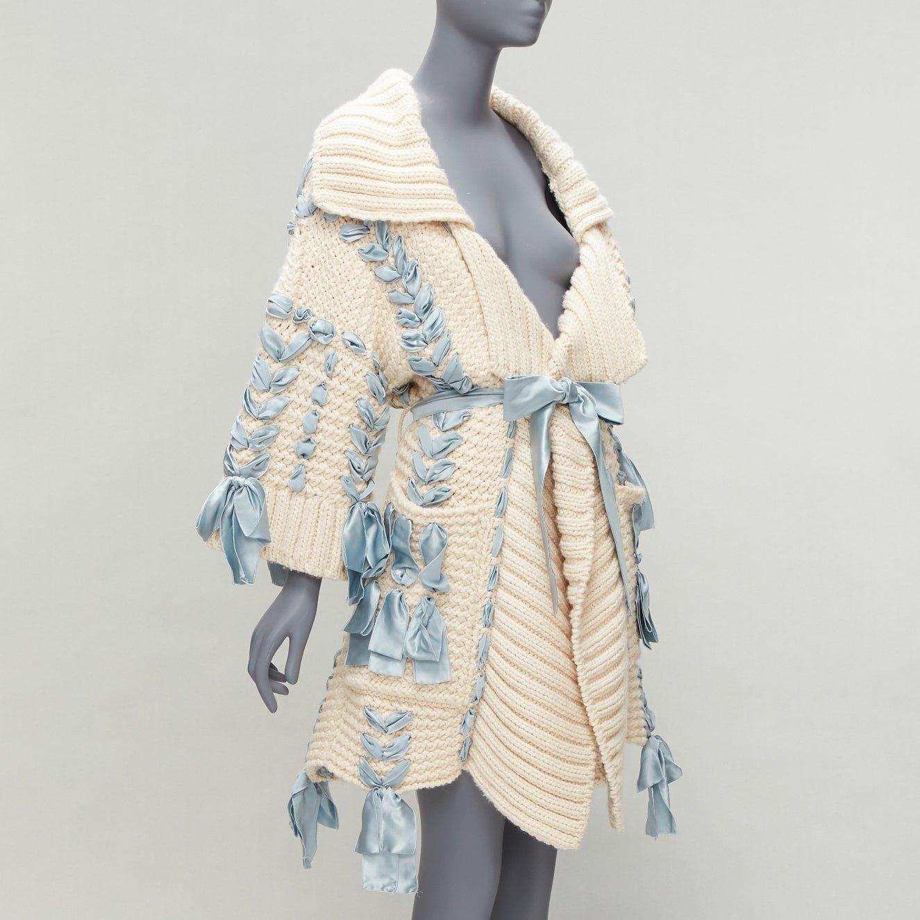 rare CHRISTIAN DIOR John Galliano 2010 Runway blue ribbon beige cardigan coat XS In Good Condition In Hong Kong, NT