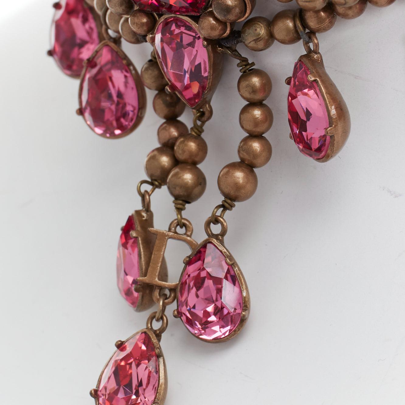 rare CHRISTIAN DIOR John Galliano Vintage Masai pink crystal bronze beads choker necklace
Reference: TGAS/E00713
Brand: Christian Dior
Designer: John Galliano
Material: Metal, Acrylic
Color: Bronze, Pink
Pattern: Solid
Closure: Hook & Bar
Extra
