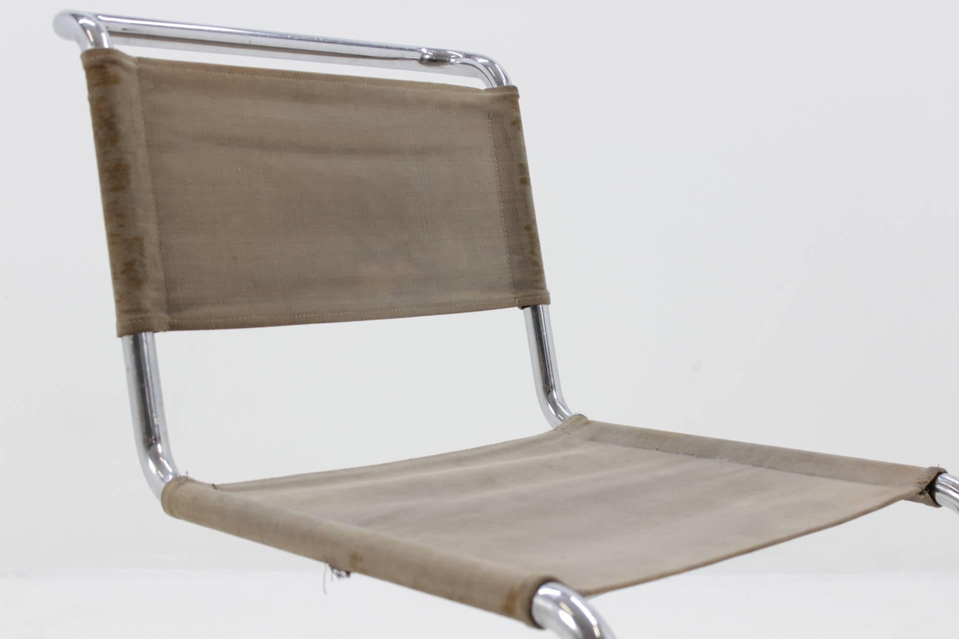 - 1930s, Czechoslovakia
- Designer: J. Halabala
- Variation of Mart Stam chair
- Producer: UP Závody
- Completely original condition
- Eisengarn.